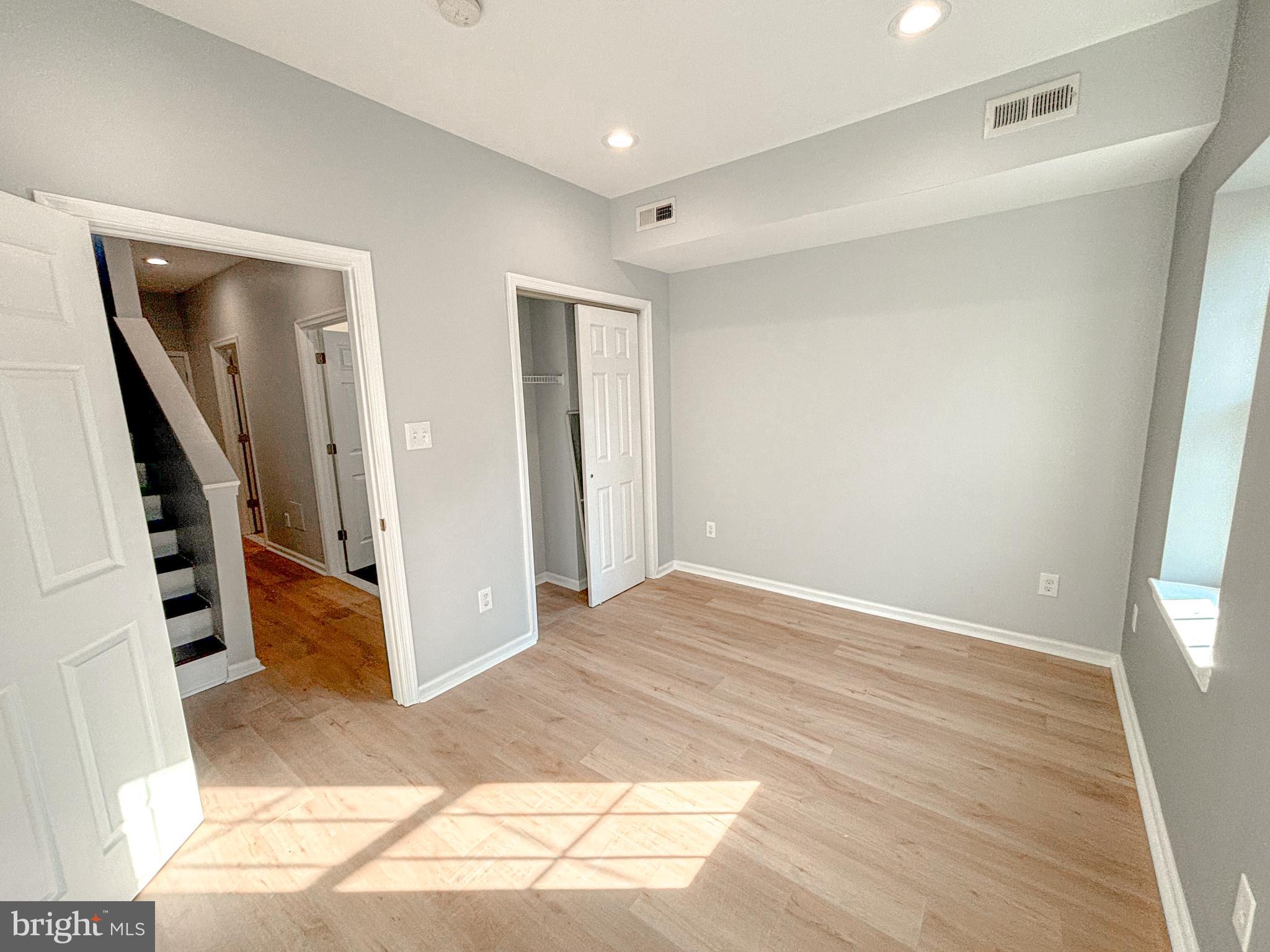 GRADUATE HOSPITAL - Residential Lease