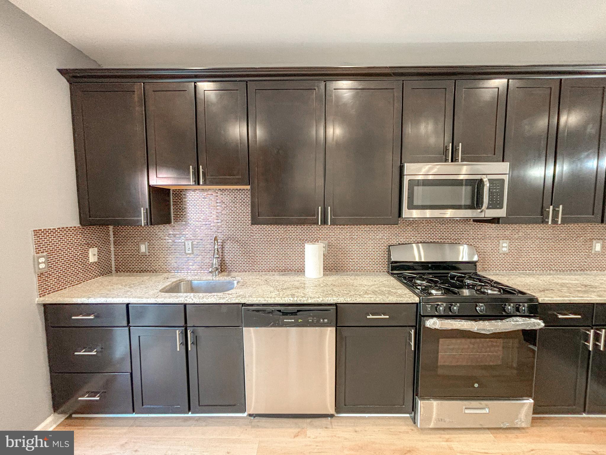 GRADUATE HOSPITAL - Residential Lease