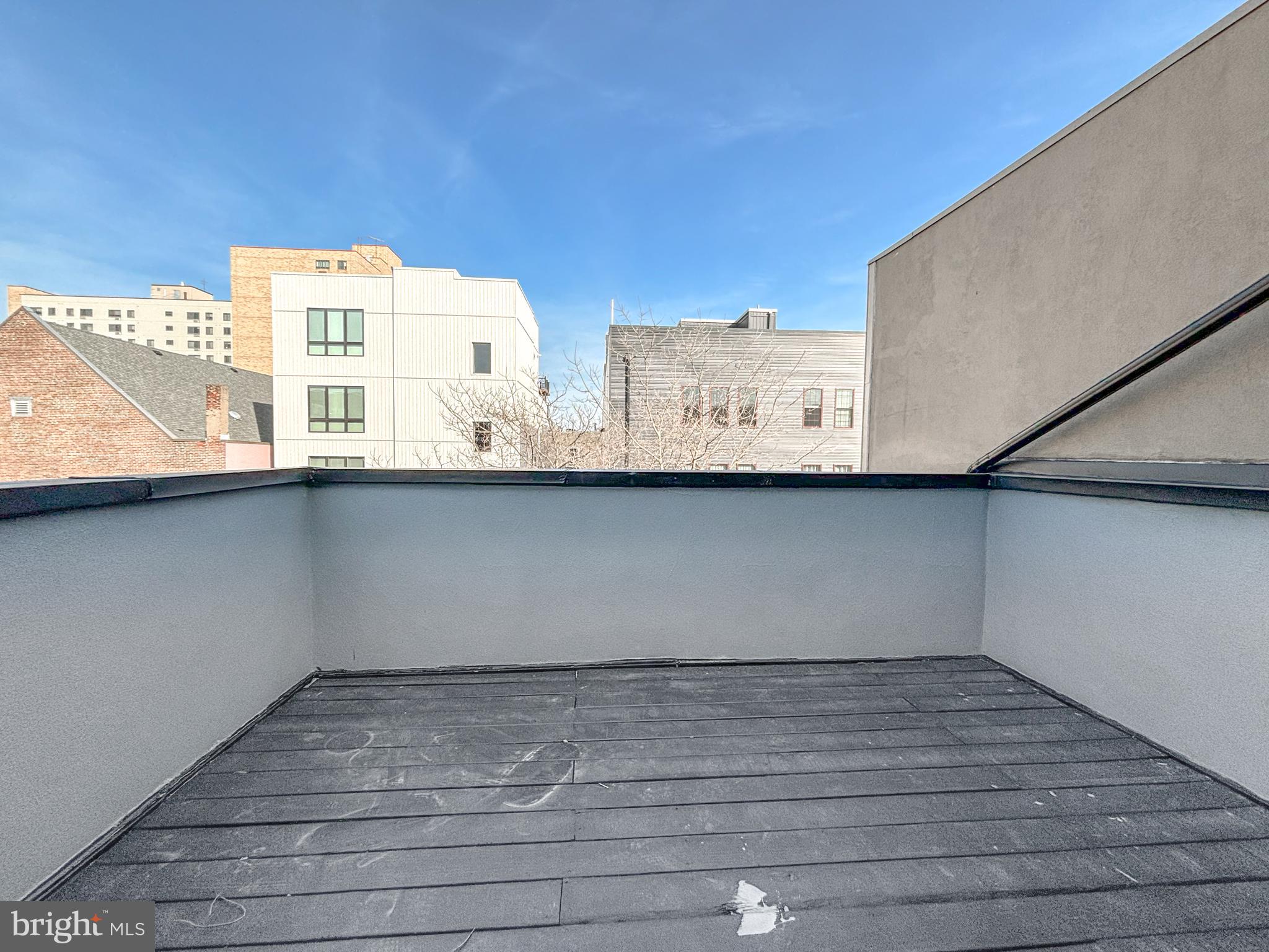 GRADUATE HOSPITAL - Residential Lease