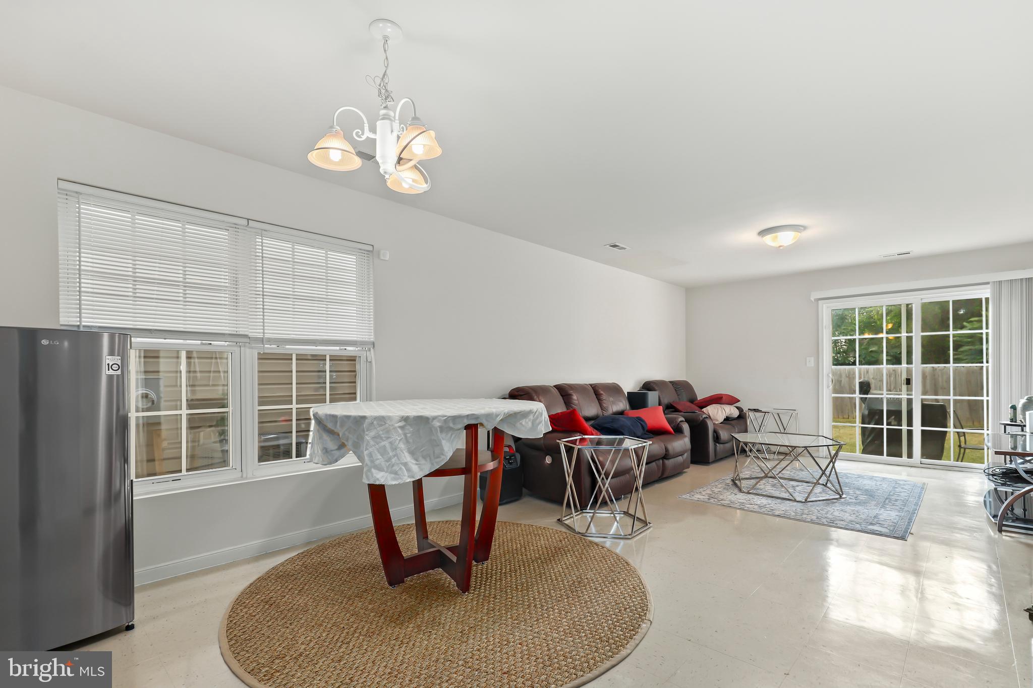 MAYFIELD - Residential