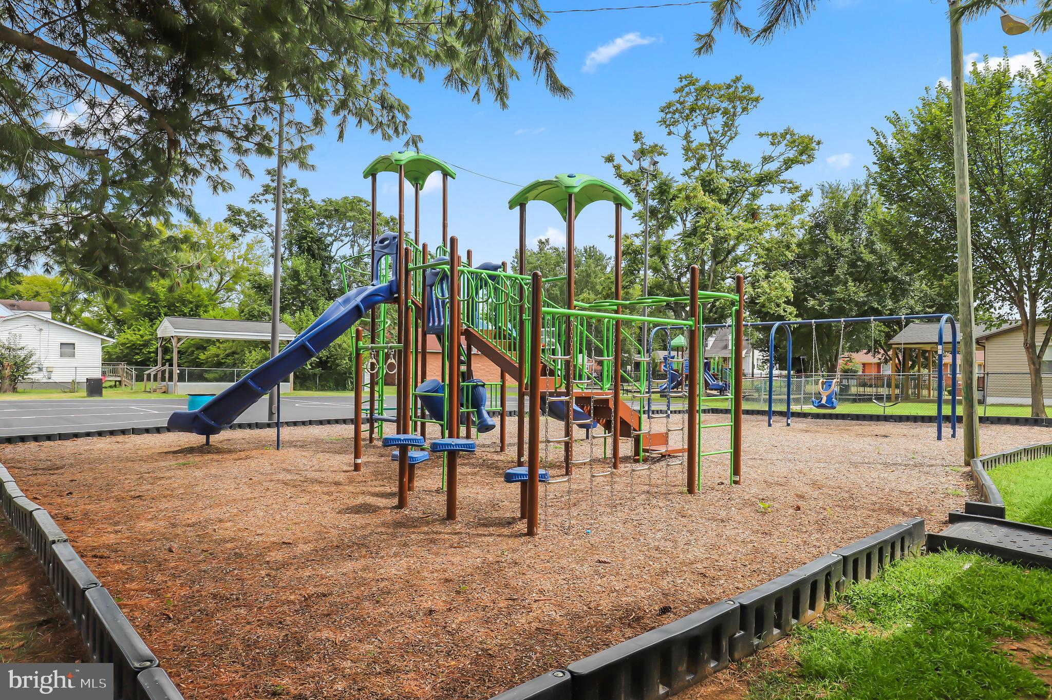 MAYFIELD - Residential