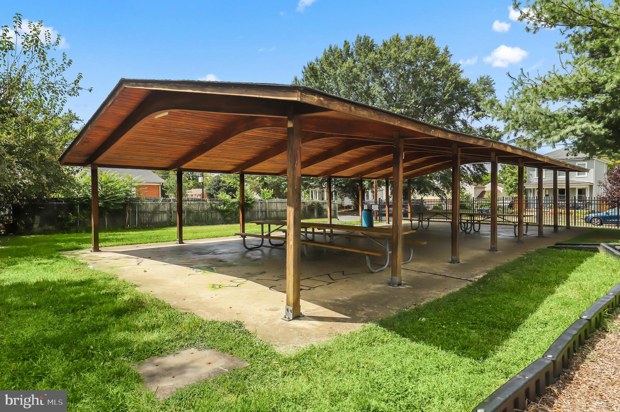 MAYFIELD - Residential