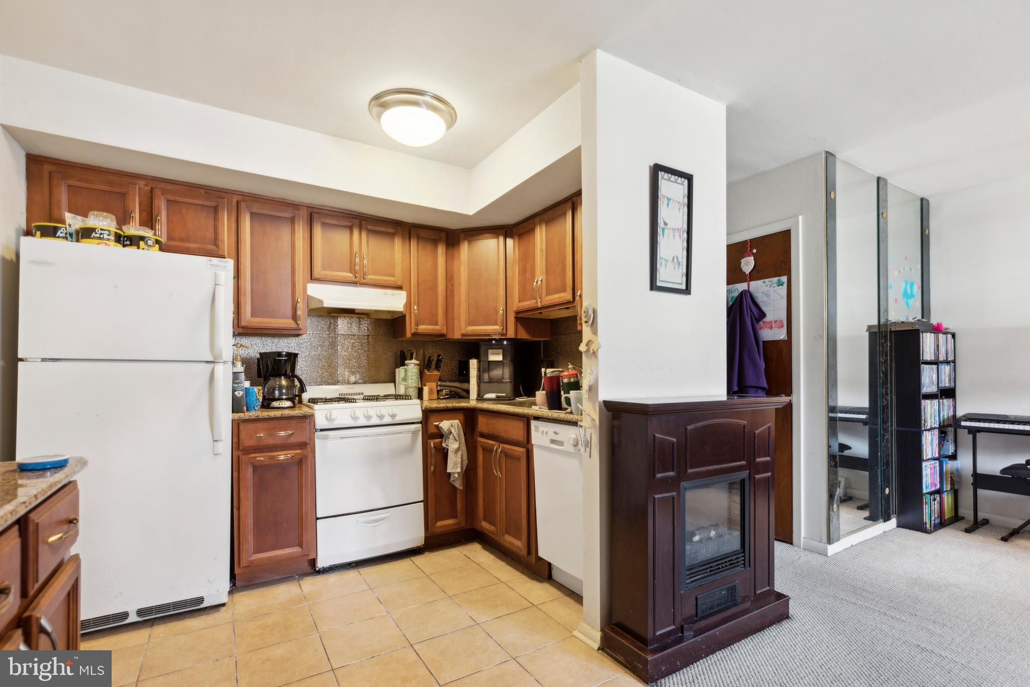 ROXBOROUGH - Residential