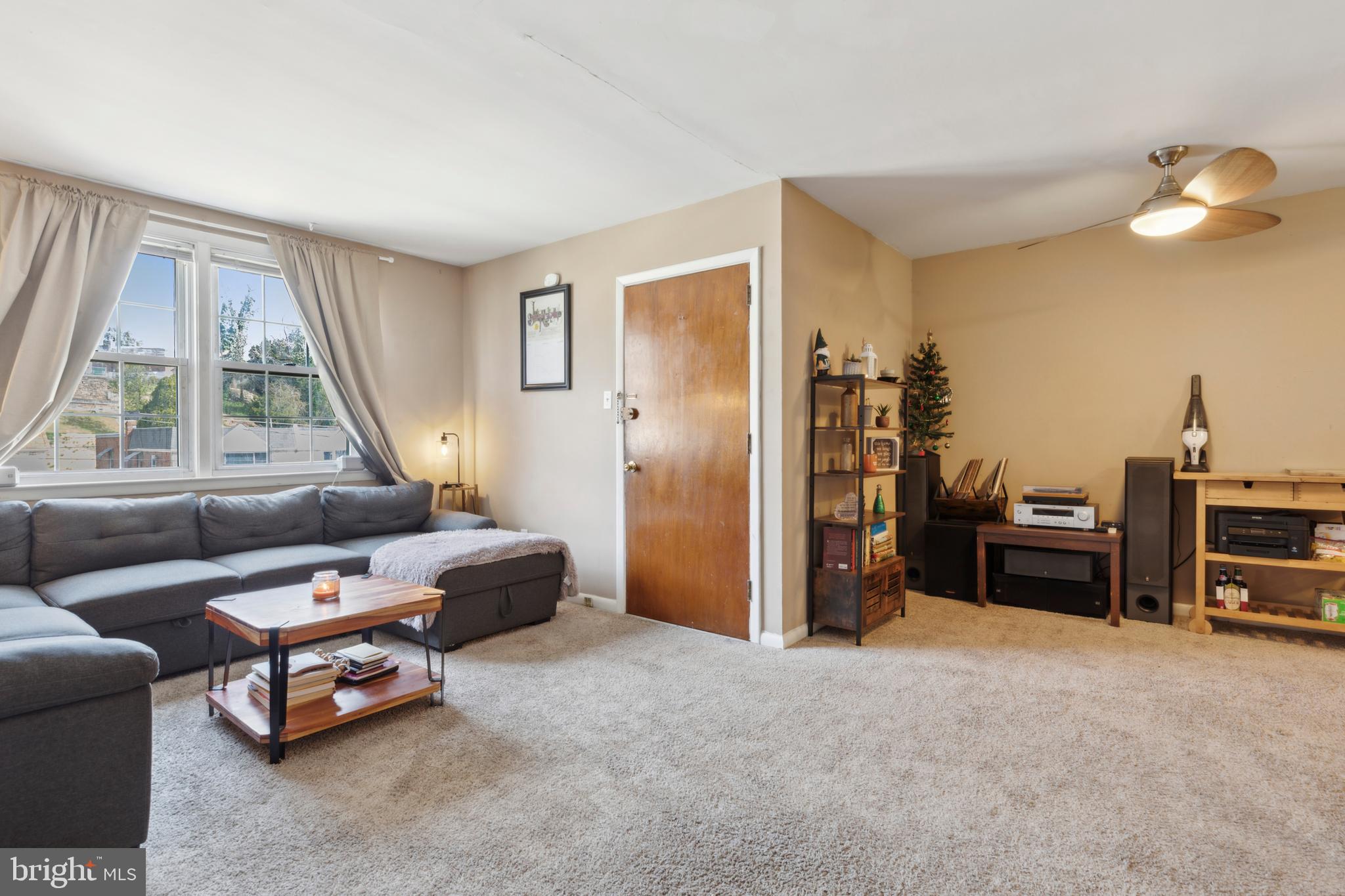 ROXBOROUGH - Residential