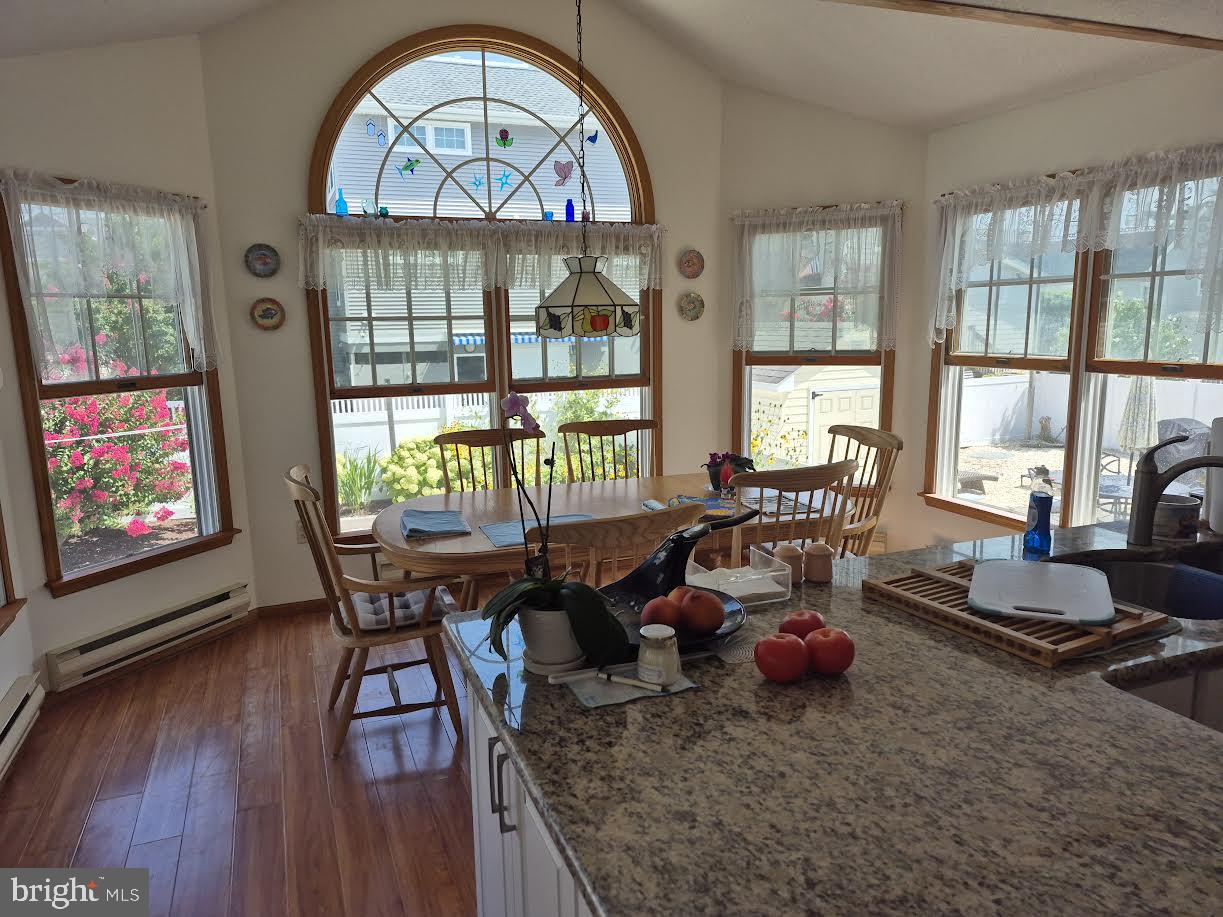 11 E JEANETTE AVENUE