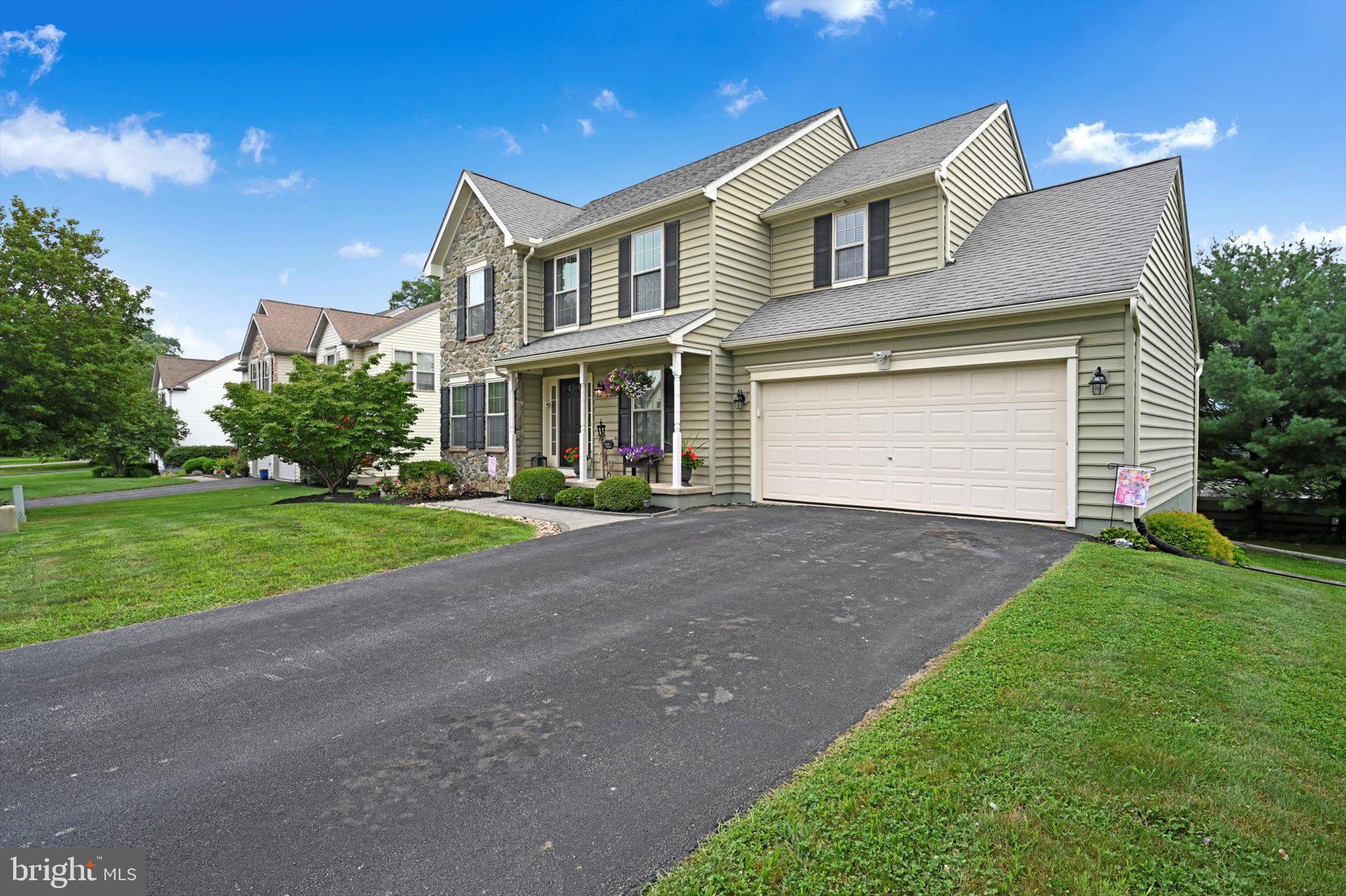 105 NORTHVIEW LANE