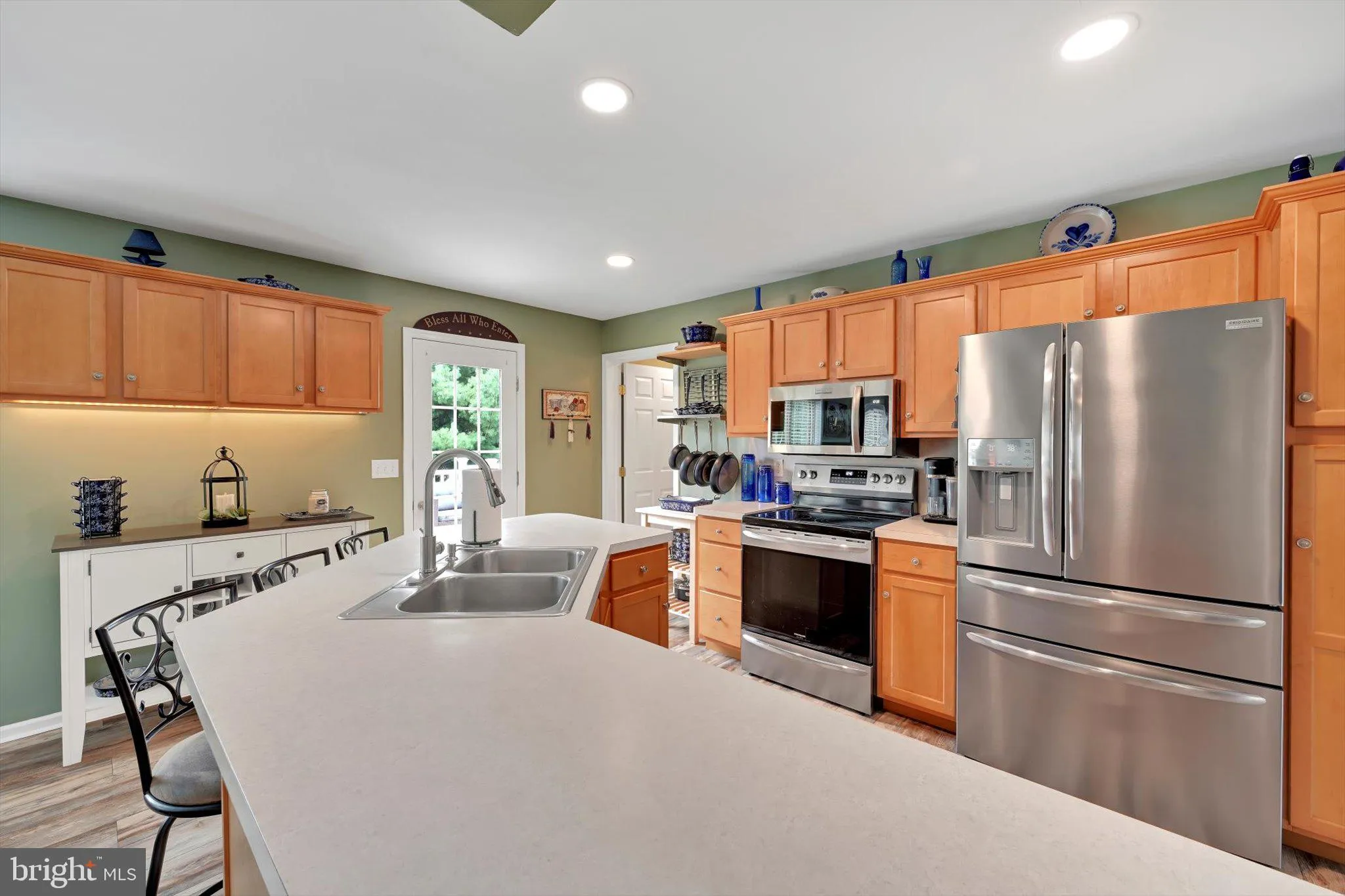 Quarryville, Pennsylvania 17566, United States, 4 Bedrooms Bedrooms, ,4 BathroomsBathrooms,Residential,Active,185925