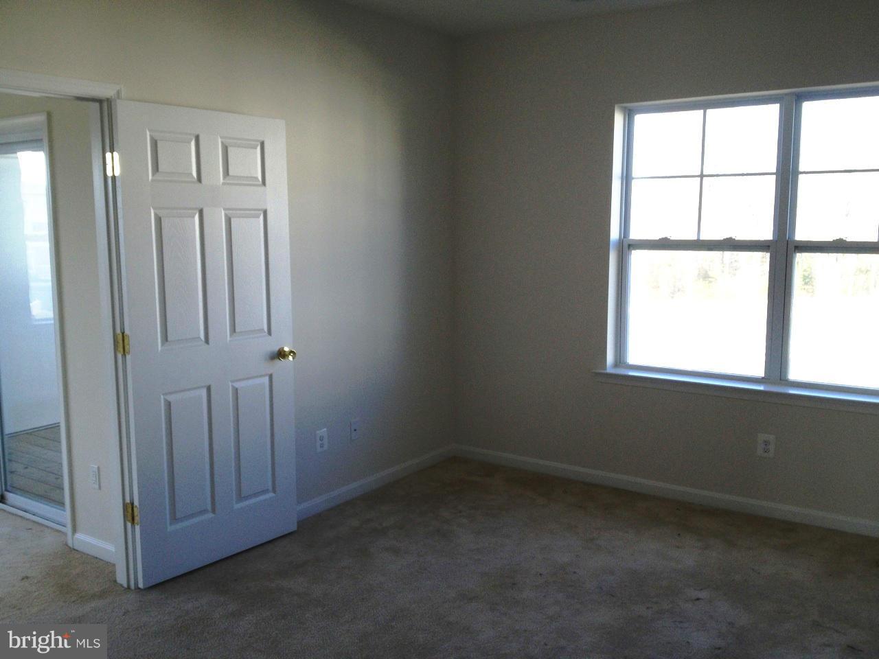 THE RESIDENCES OF WILDEWOOD - Residential Lease