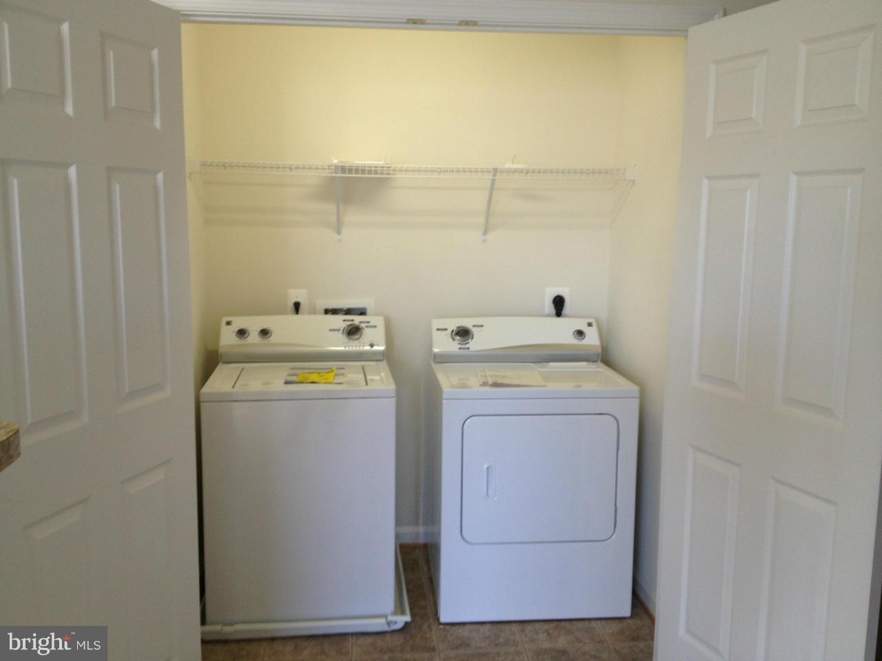 THE RESIDENCES OF WILDEWOOD - Residential Lease