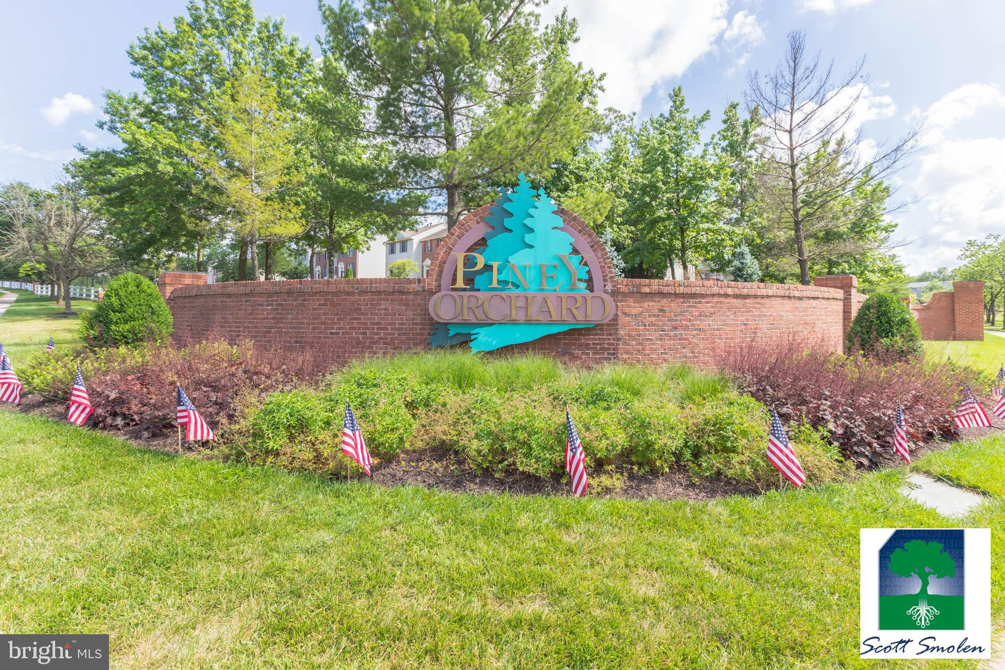 PINEY ORCHARD - Residential