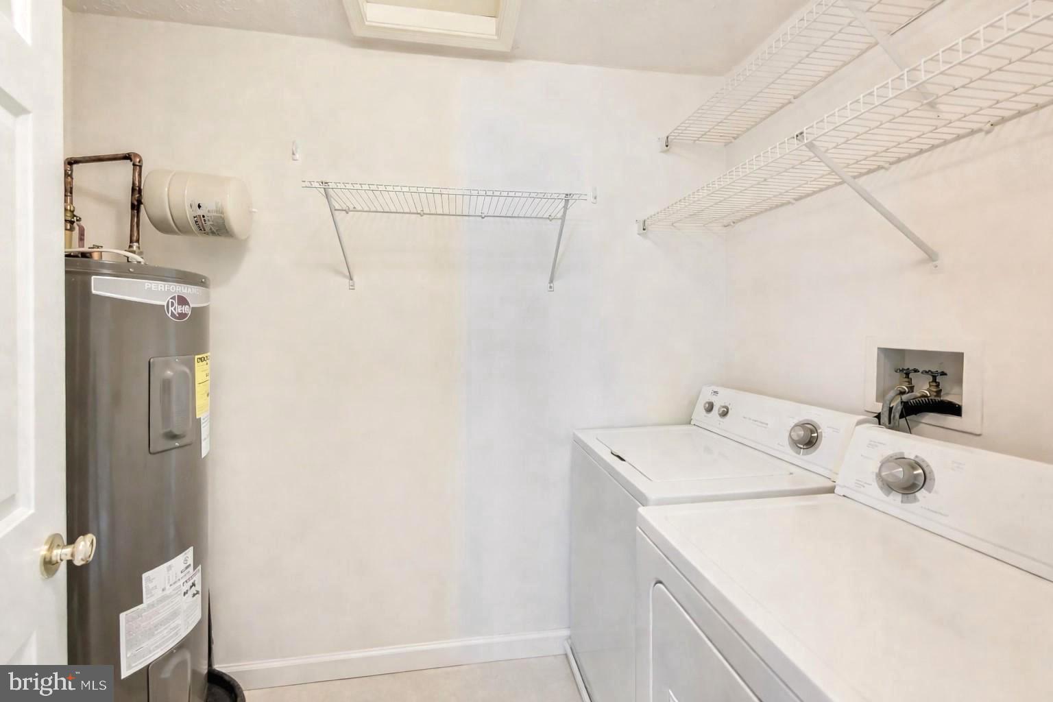 PINEY ORCHARD - Residential