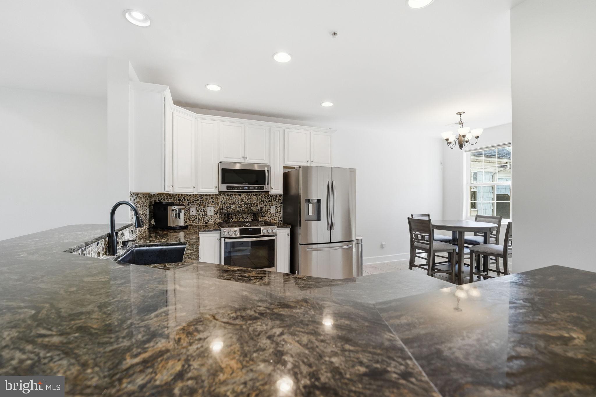 BELMONT BAY - Residential