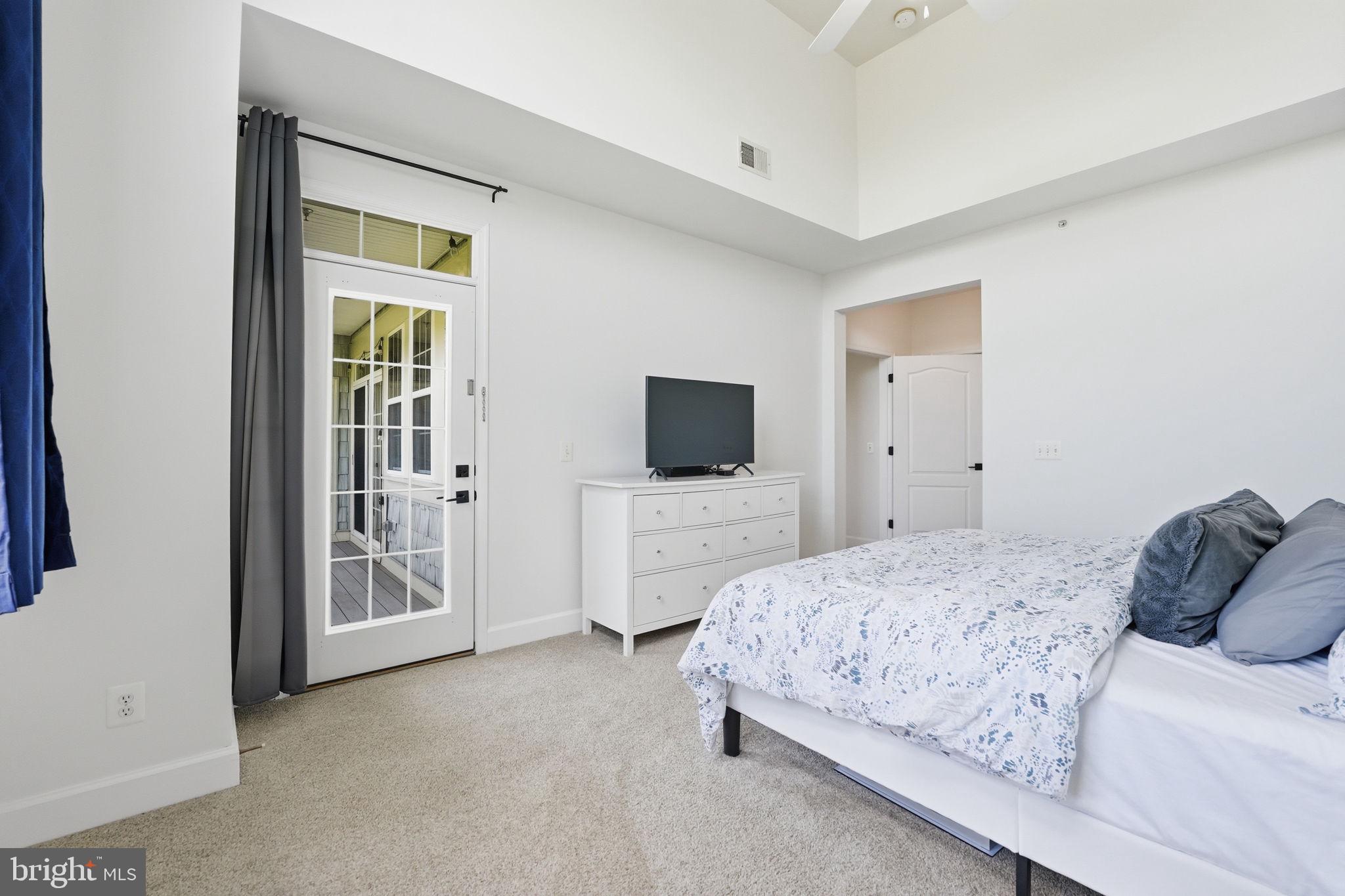 BELMONT BAY - Residential