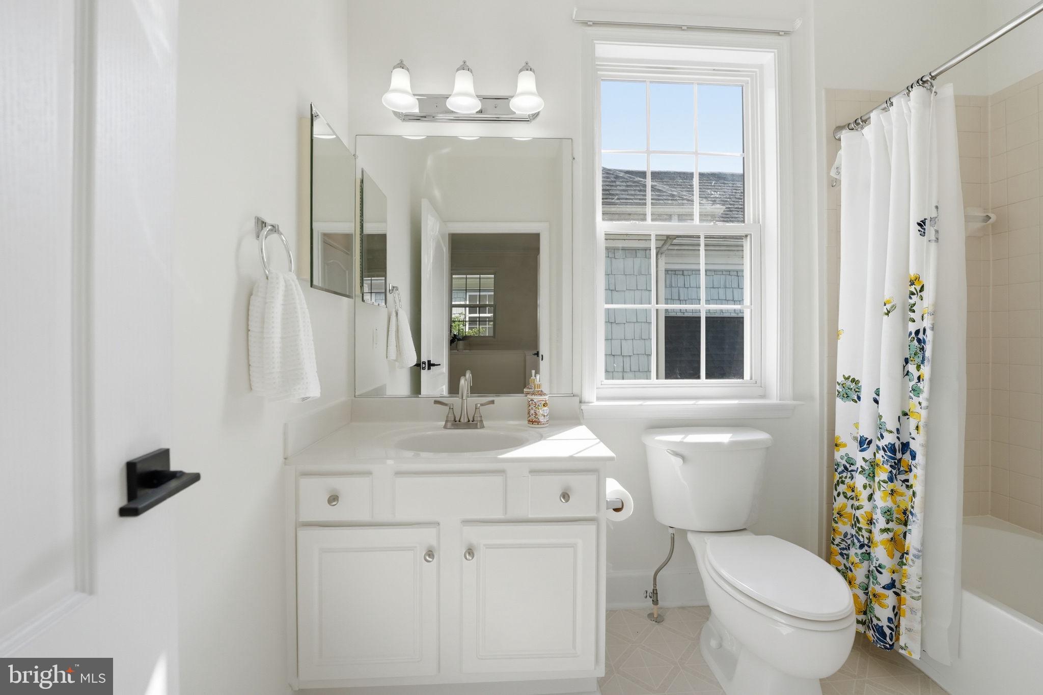 BELMONT BAY - Residential