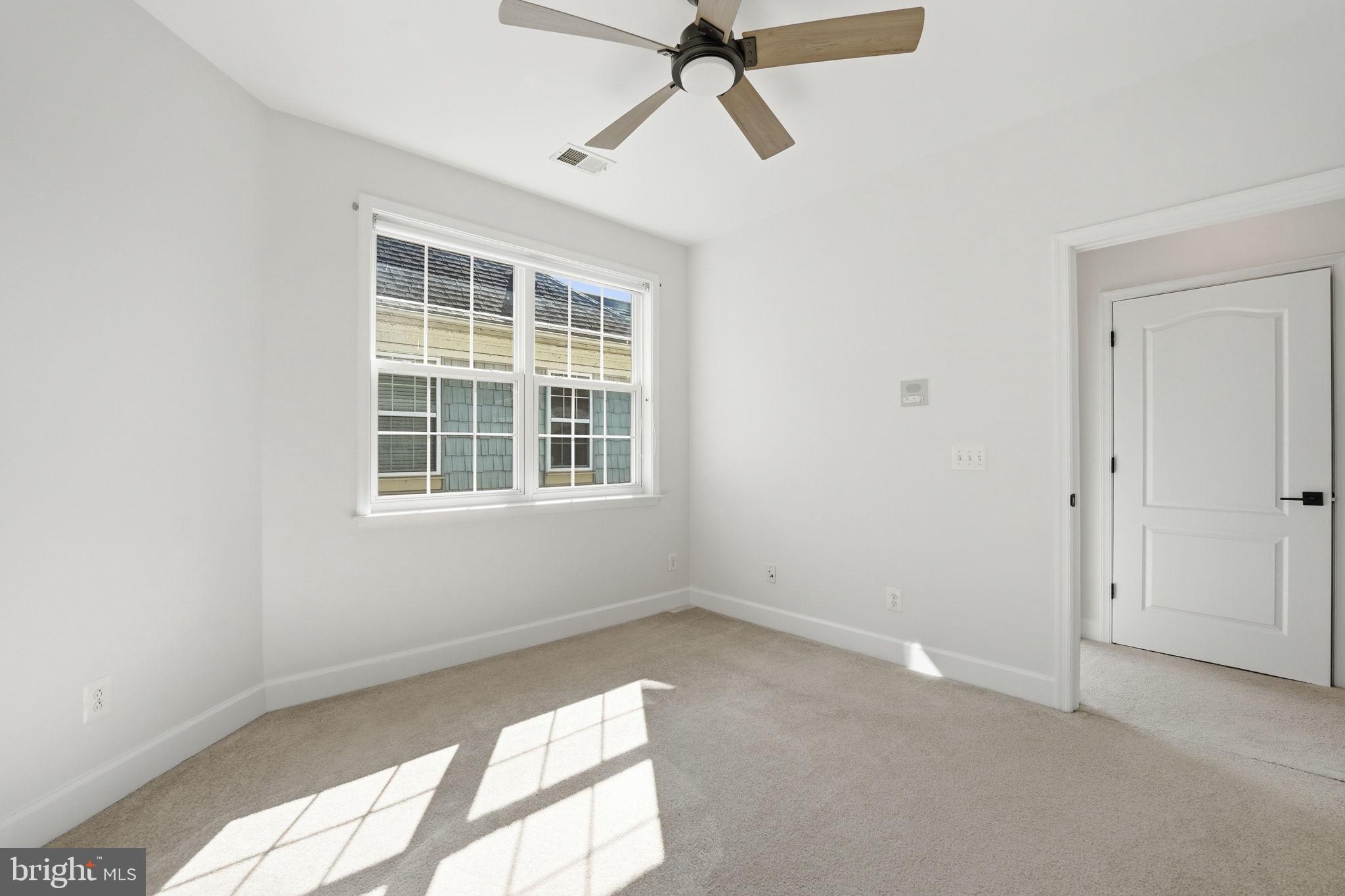BELMONT BAY - Residential