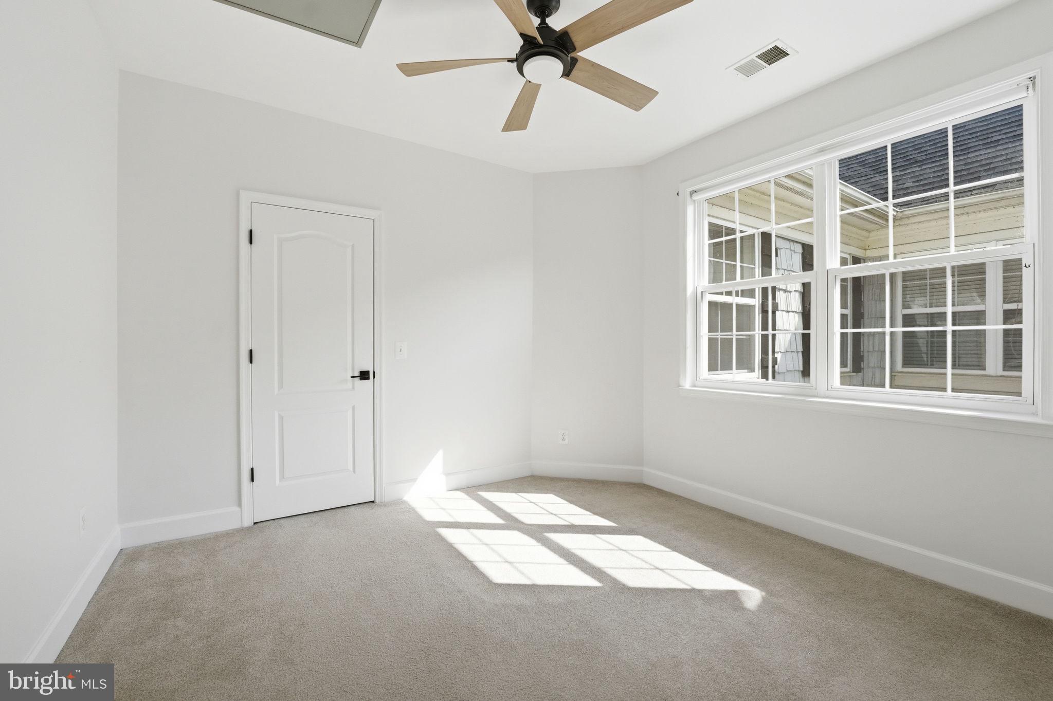 BELMONT BAY - Residential