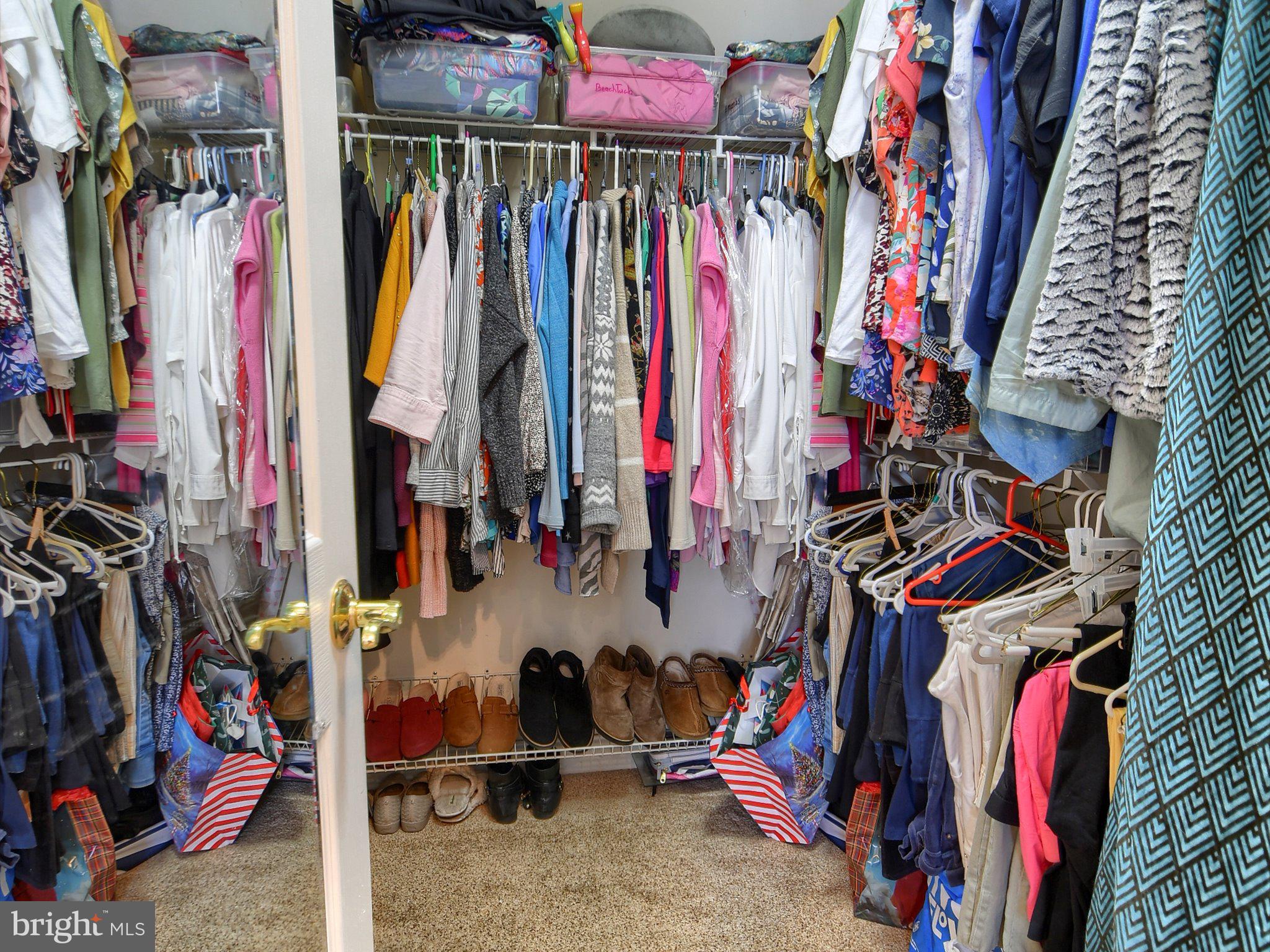 WYNDHAM WOODS - Residential