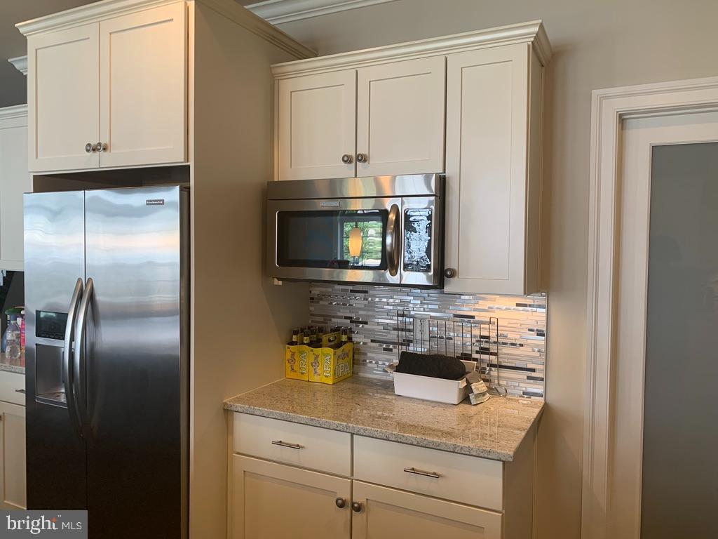 PARKSIDE AT WESTPHALIA - Residential Lease