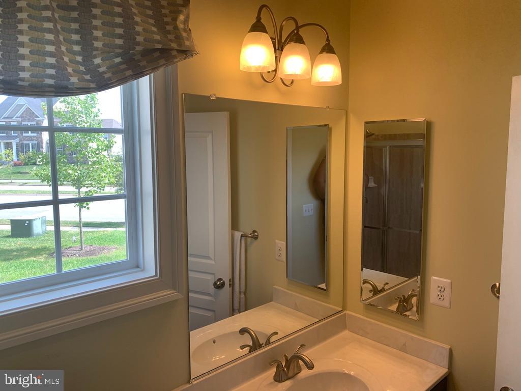 PARKSIDE AT WESTPHALIA - Residential Lease