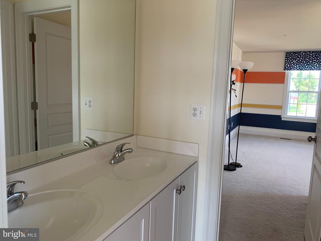 PARKSIDE AT WESTPHALIA - Residential Lease