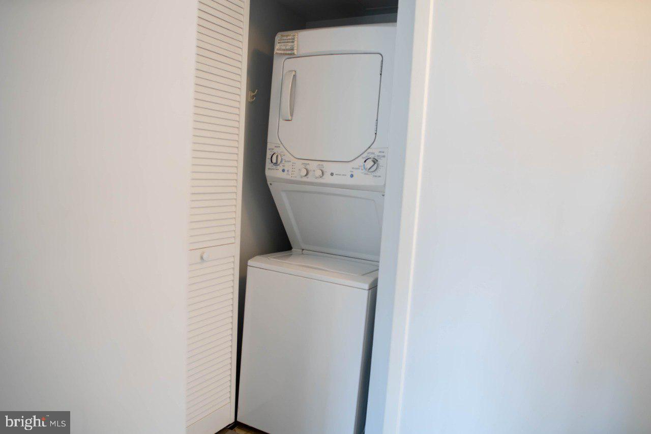 SKYLINE SQUARE CONDO - Residential Lease