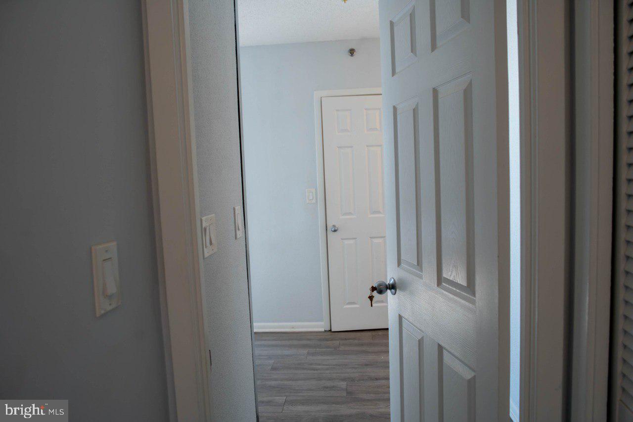 SKYLINE SQUARE CONDO - Residential Lease