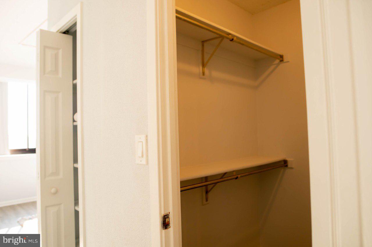 SKYLINE SQUARE CONDO - Residential Lease