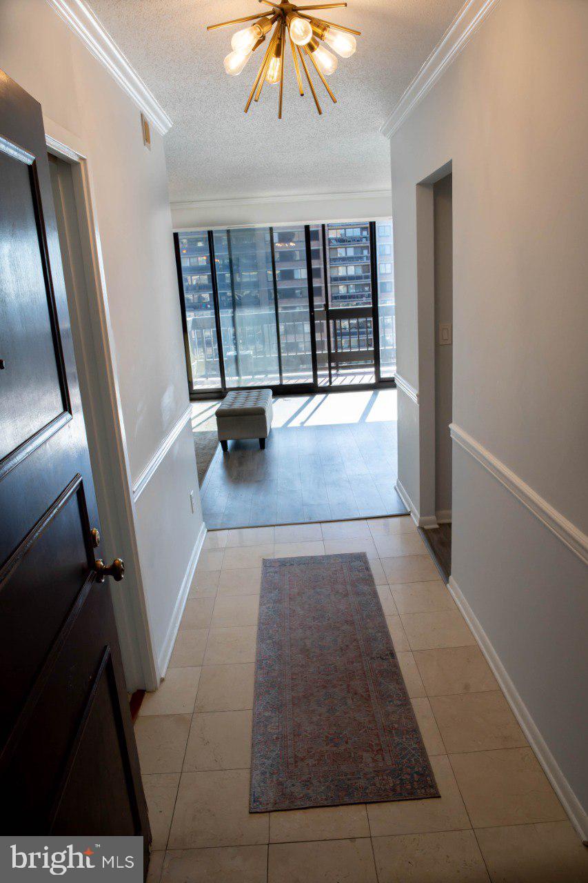 SKYLINE SQUARE CONDO - Residential Lease