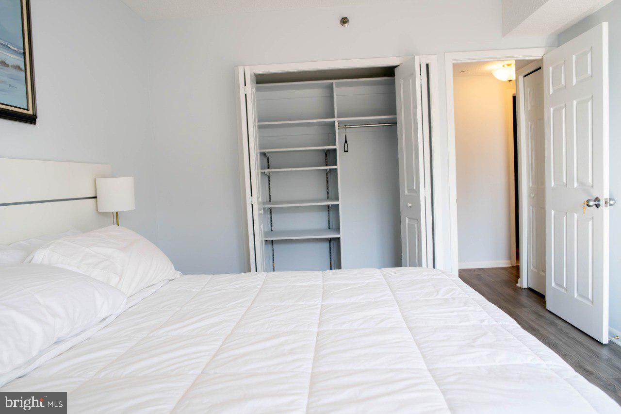 SKYLINE SQUARE CONDO - Residential Lease