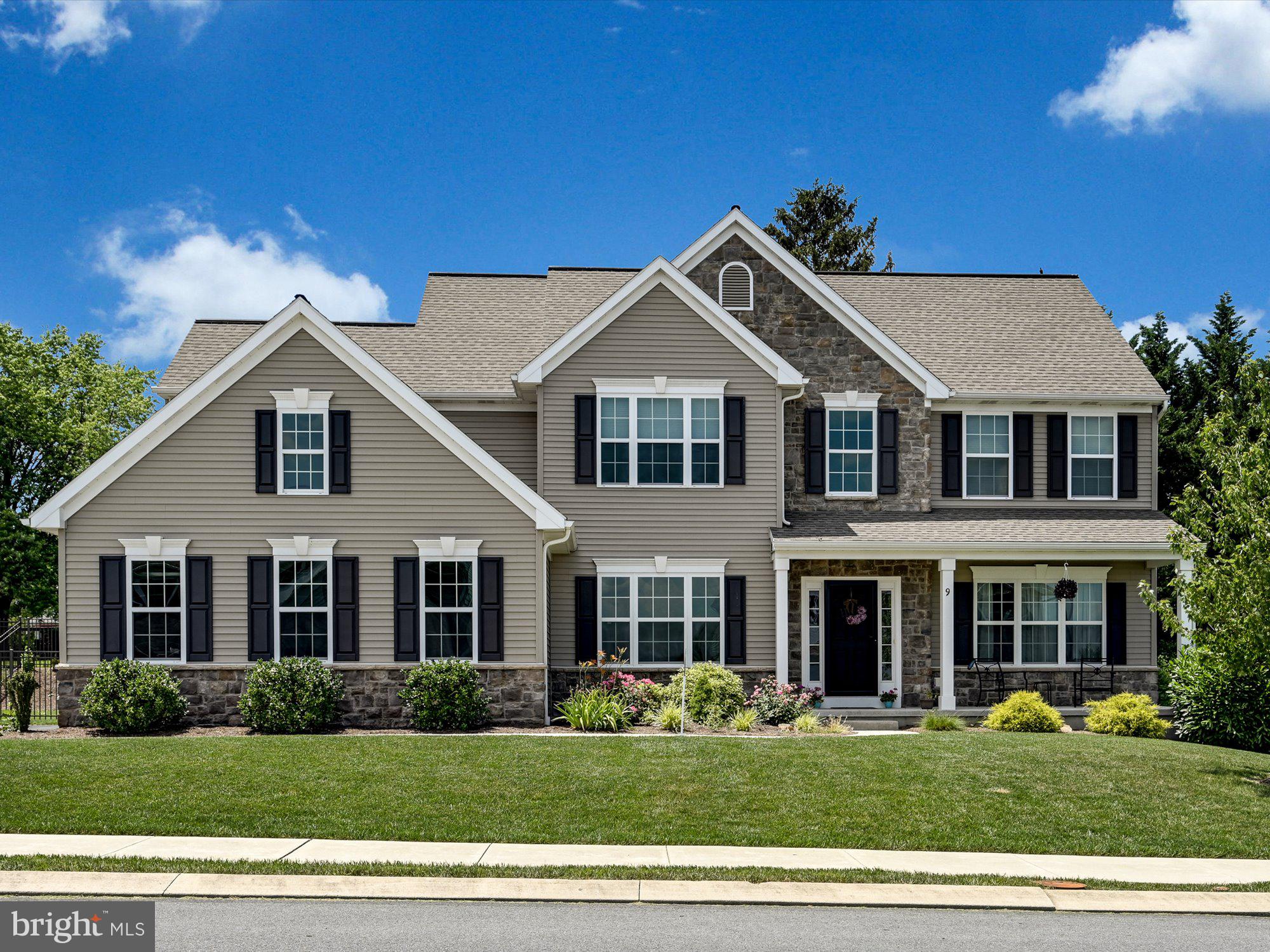 SUMMERLYN GREEN - Residential