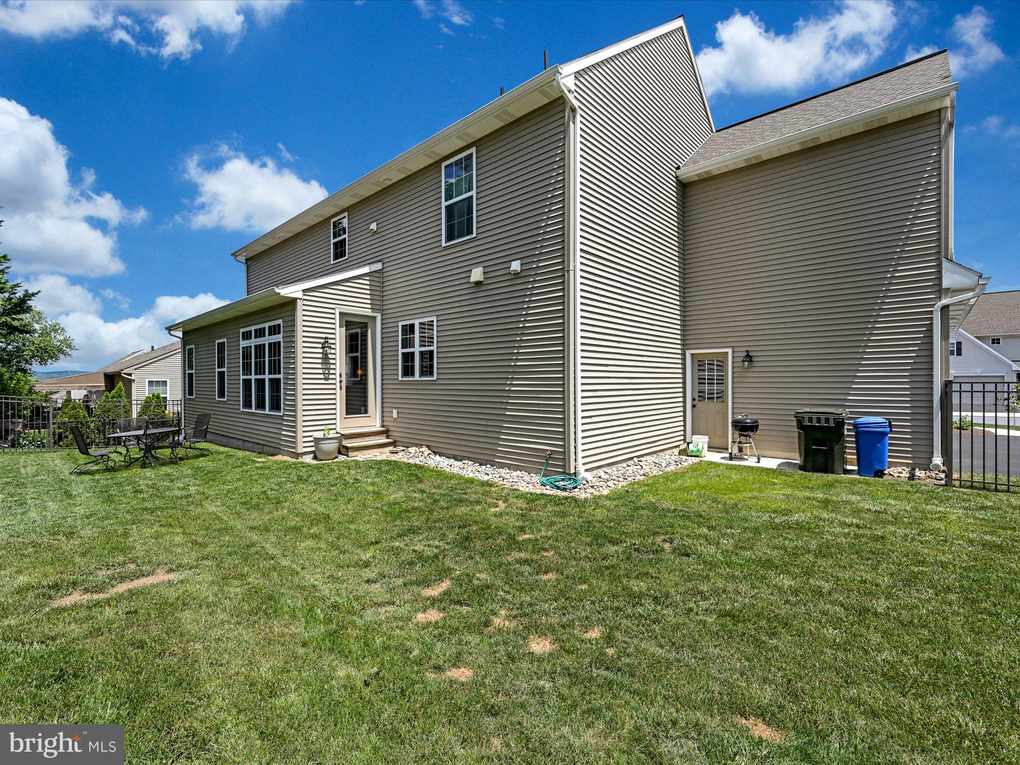 SUMMERLYN GREEN - Residential