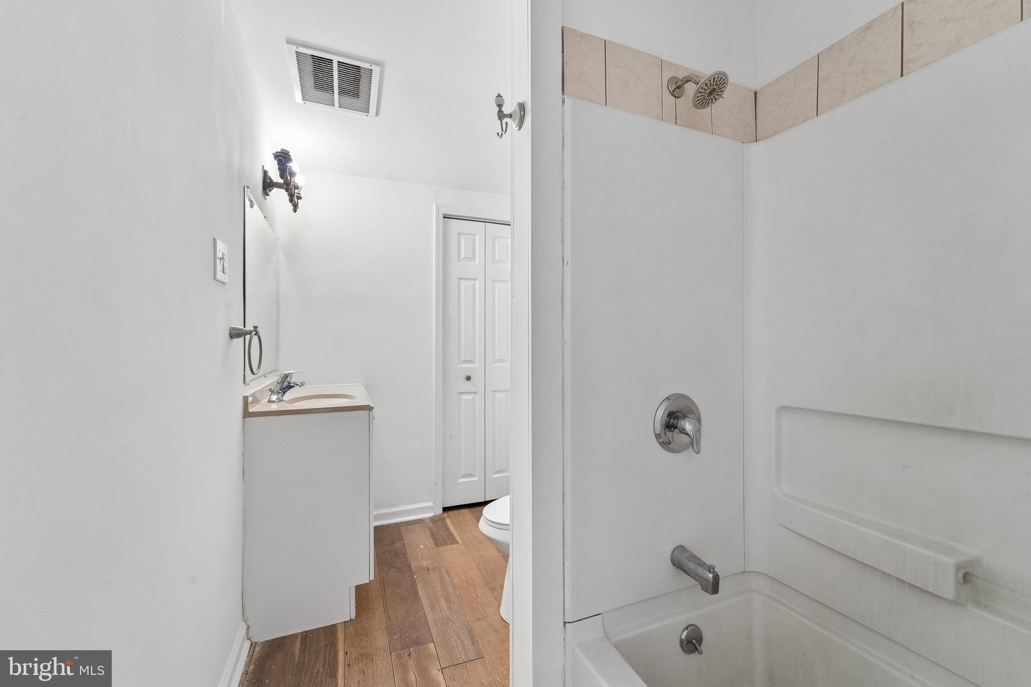 DREXEL HILL - Residential Income