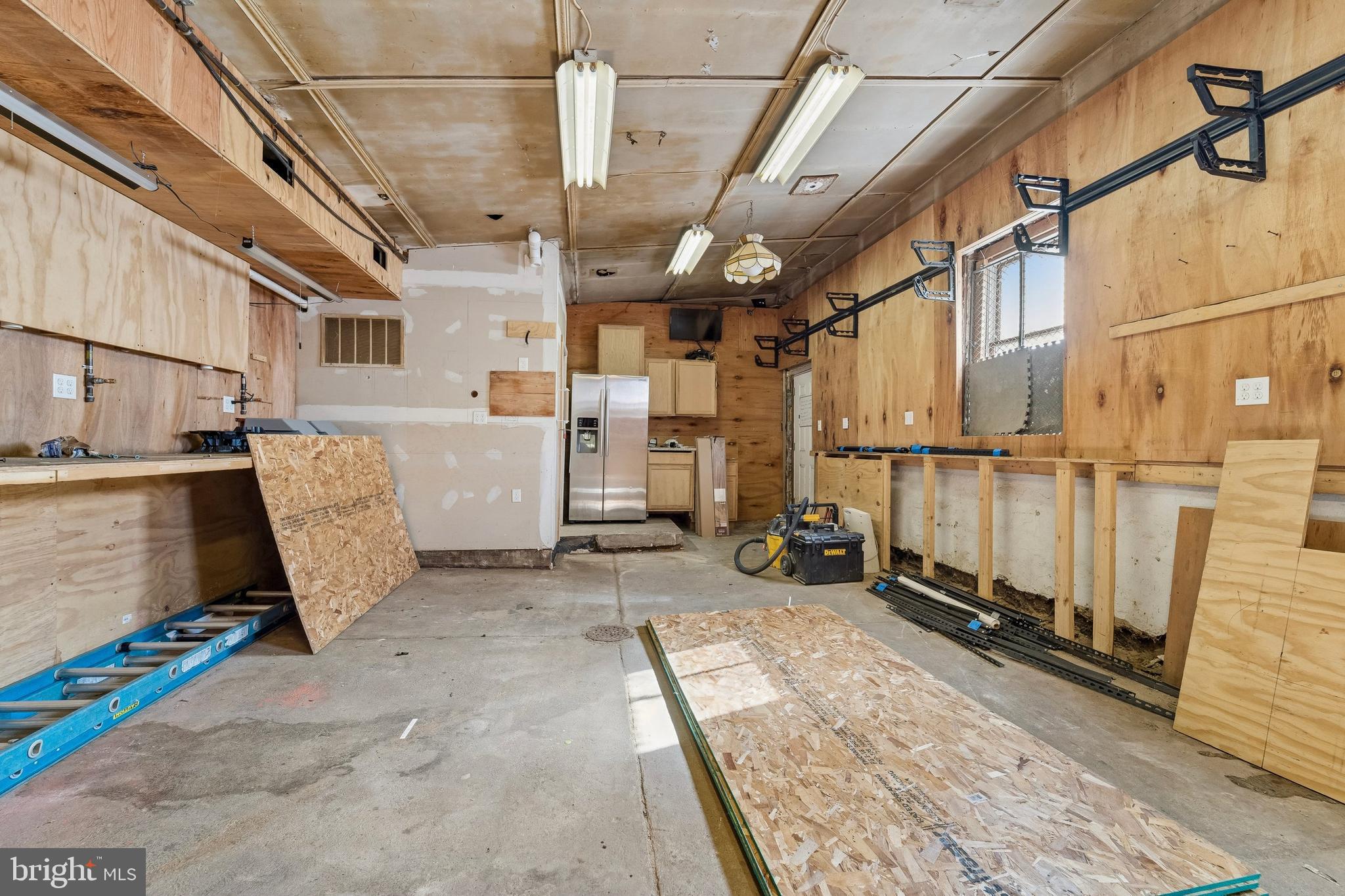 DREXEL HILL - Residential Income