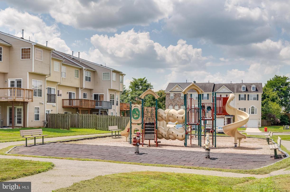 LIBERTY RUN - Residential