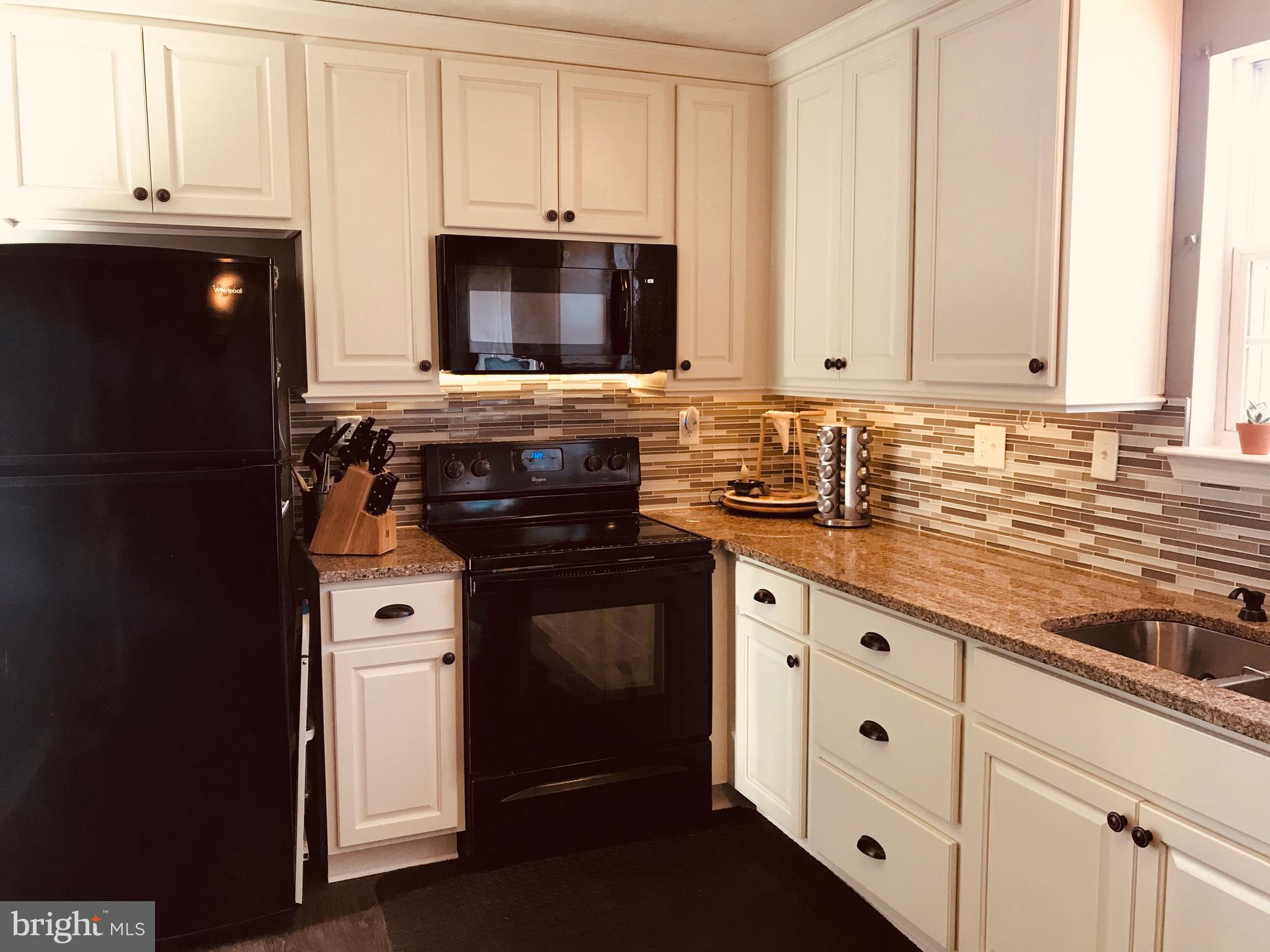 LAUREL GLEN - Residential