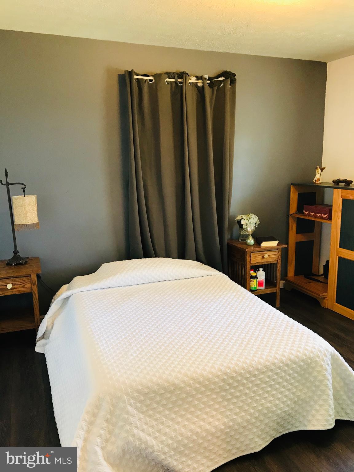 LAUREL GLEN - Residential