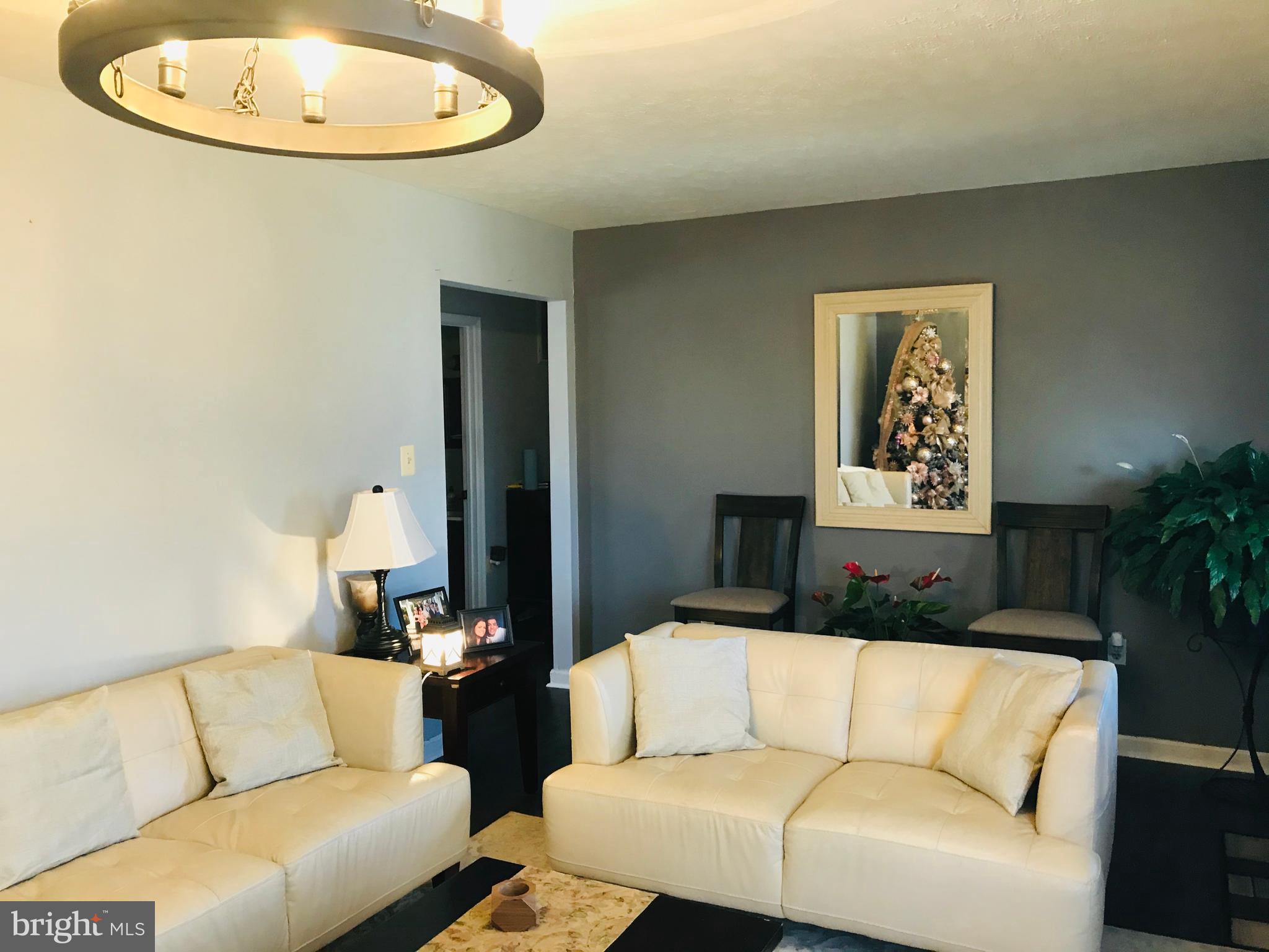 LAUREL GLEN - Residential