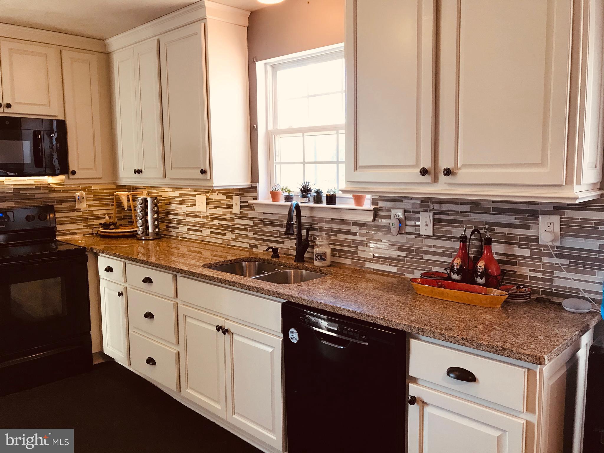 LAUREL GLEN - Residential