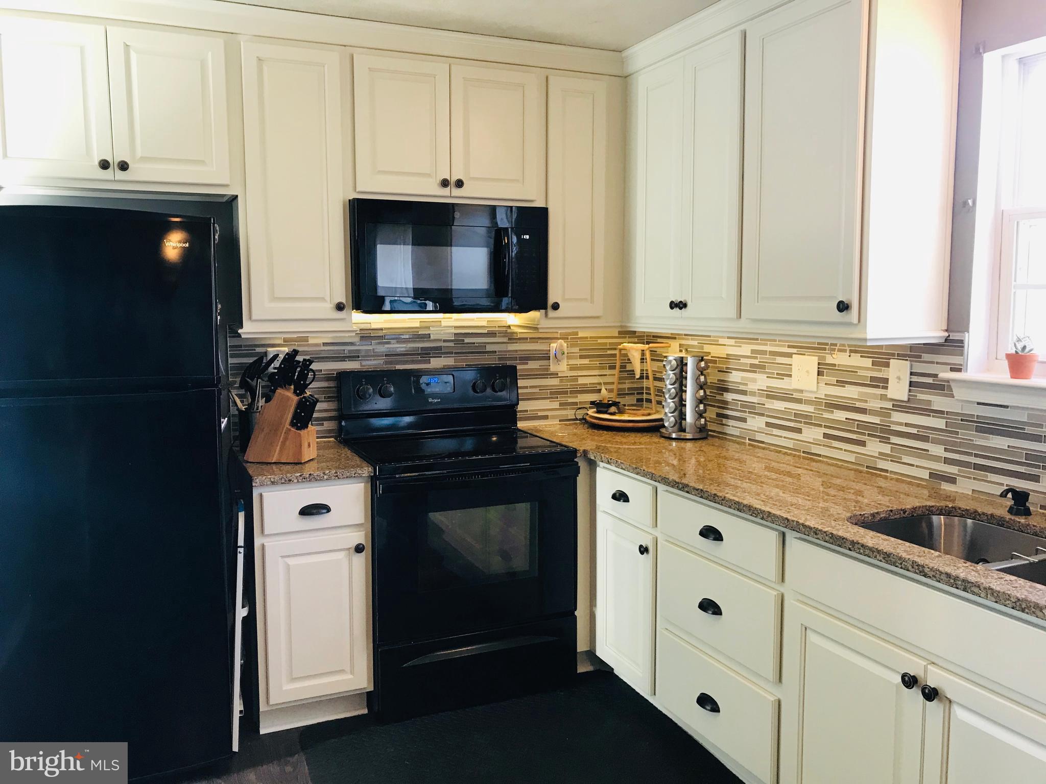 LAUREL GLEN - Residential