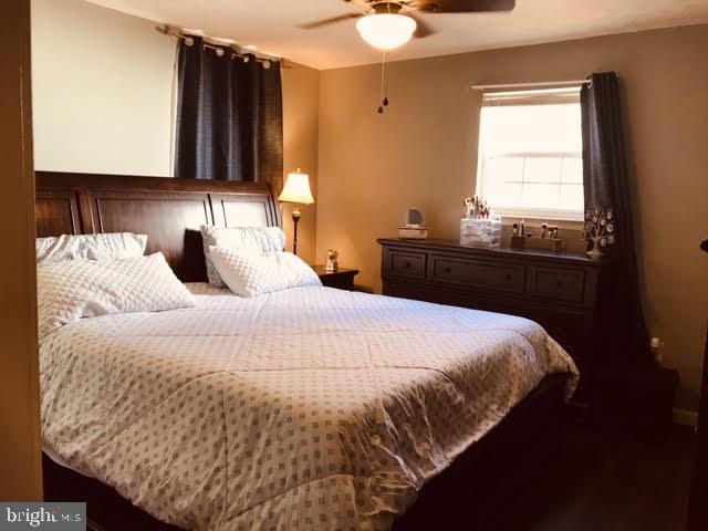 LAUREL GLEN - Residential