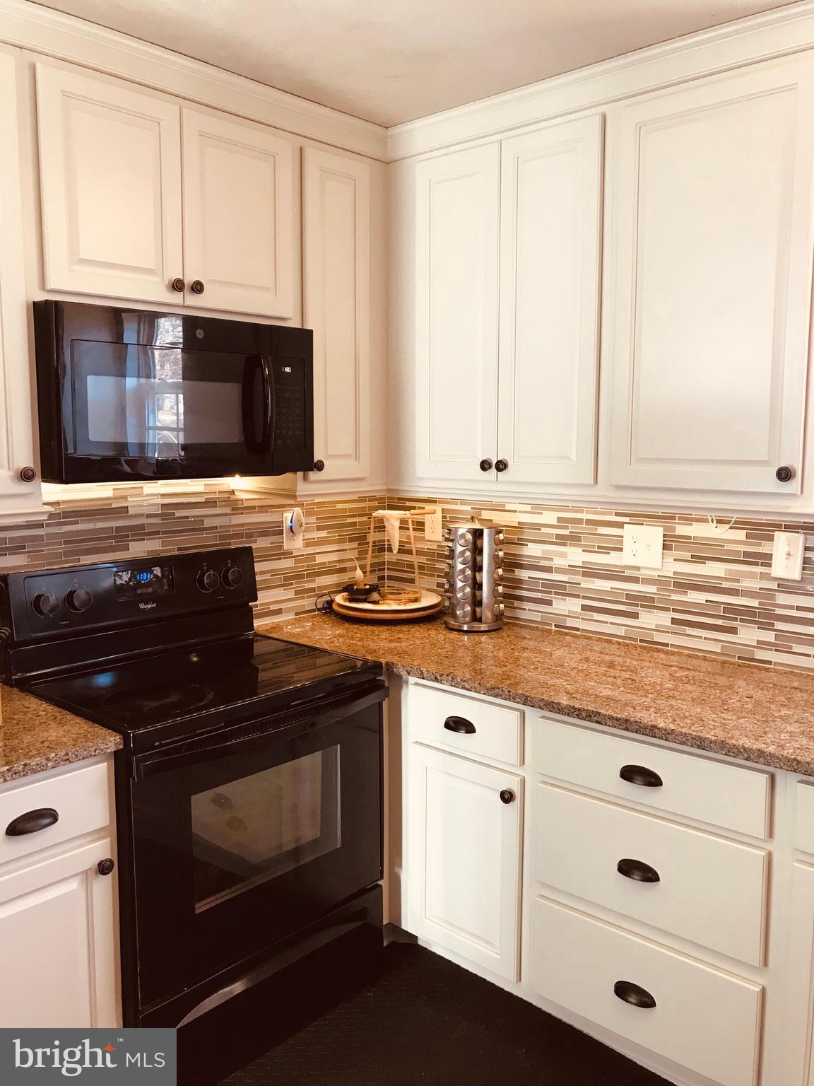 LAUREL GLEN - Residential