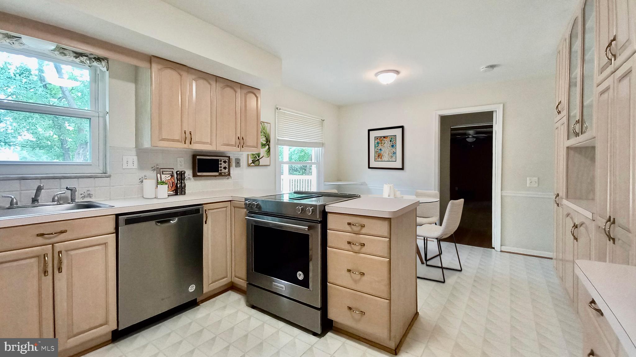 FOX HILLS - Residential Lease