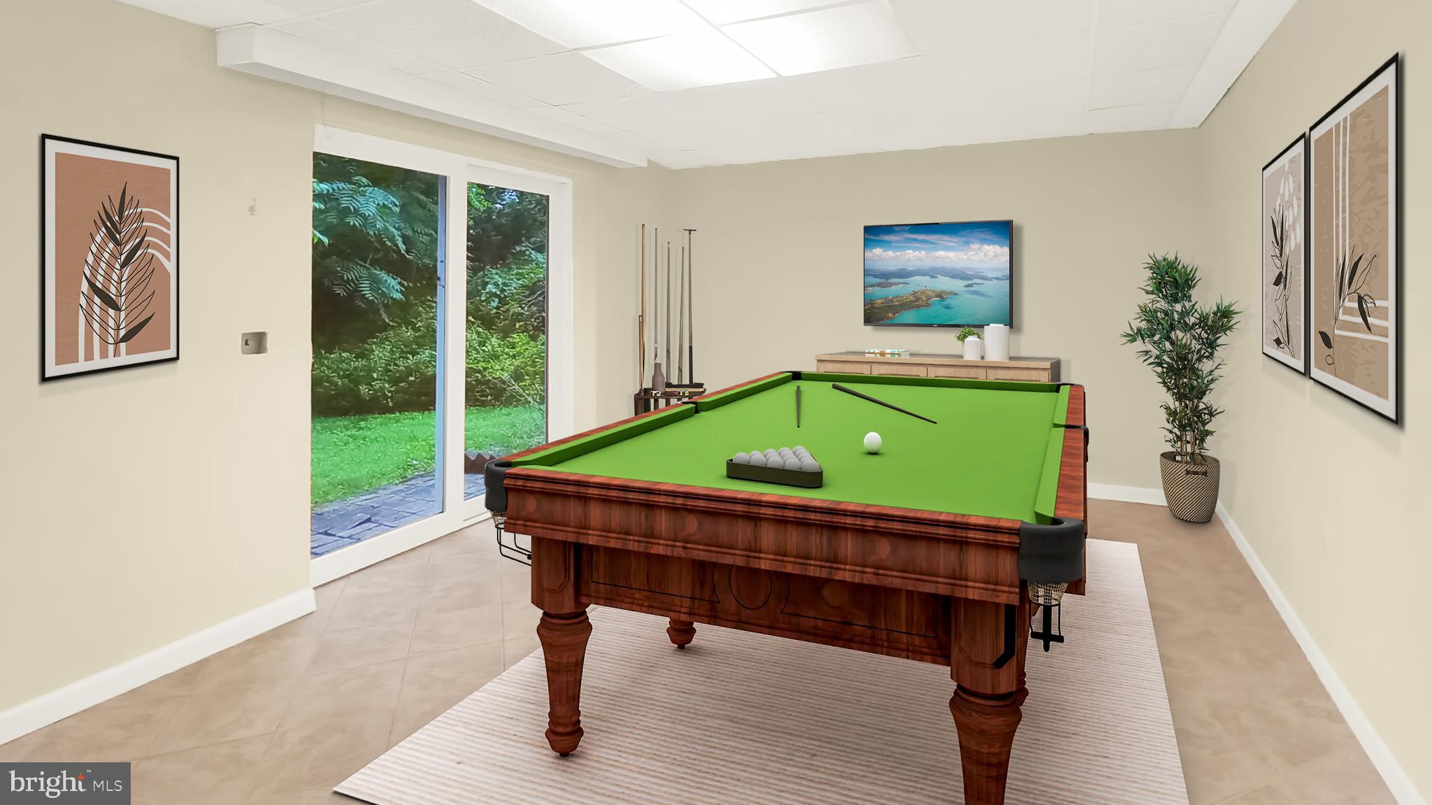 FOX HILLS - Residential Lease