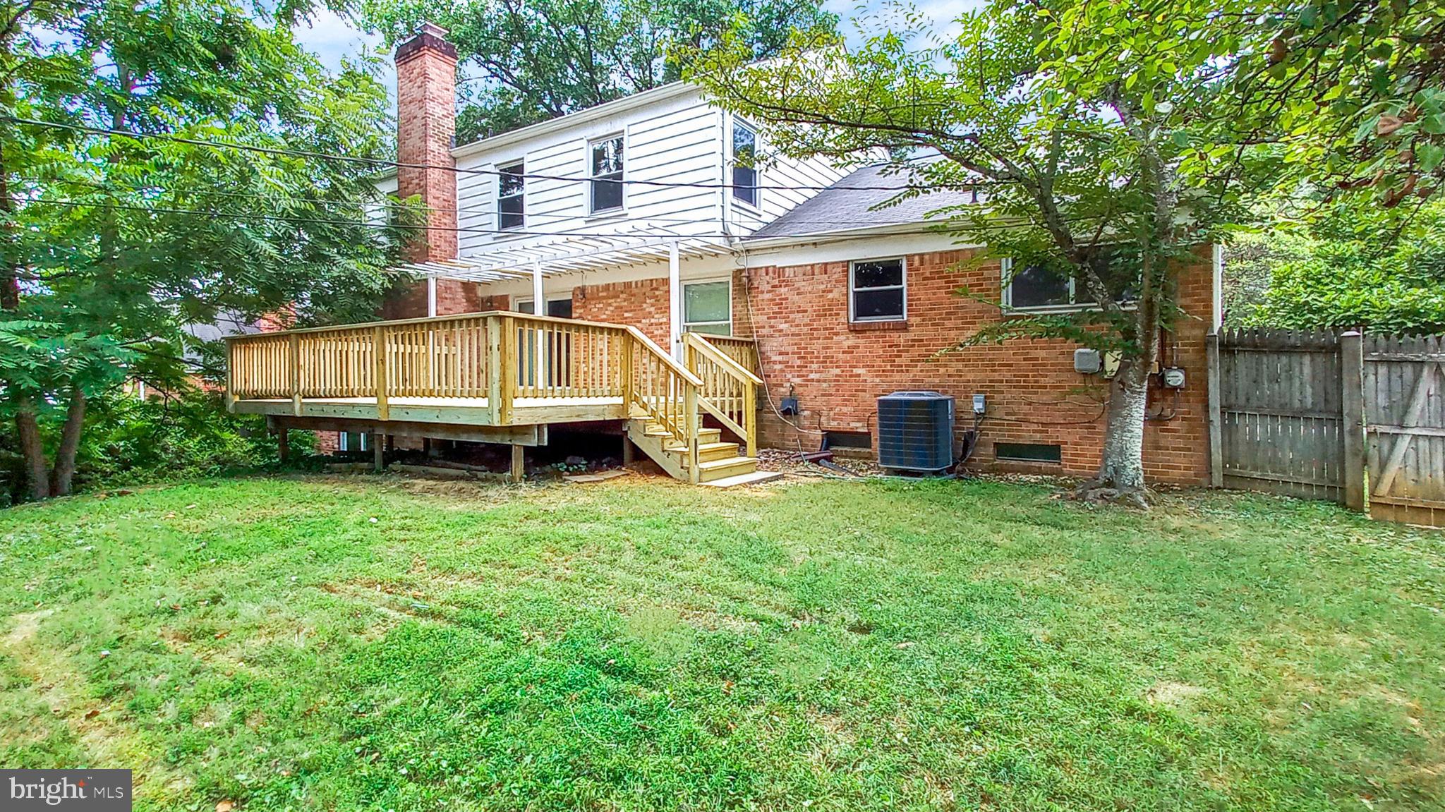 FOX HILLS - Residential Lease