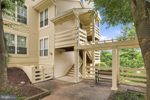 Photo of 6605 Jupiter Hills Circle #J, ALEXANDRIA, VA 22312 (MLS # VAFX2326186)