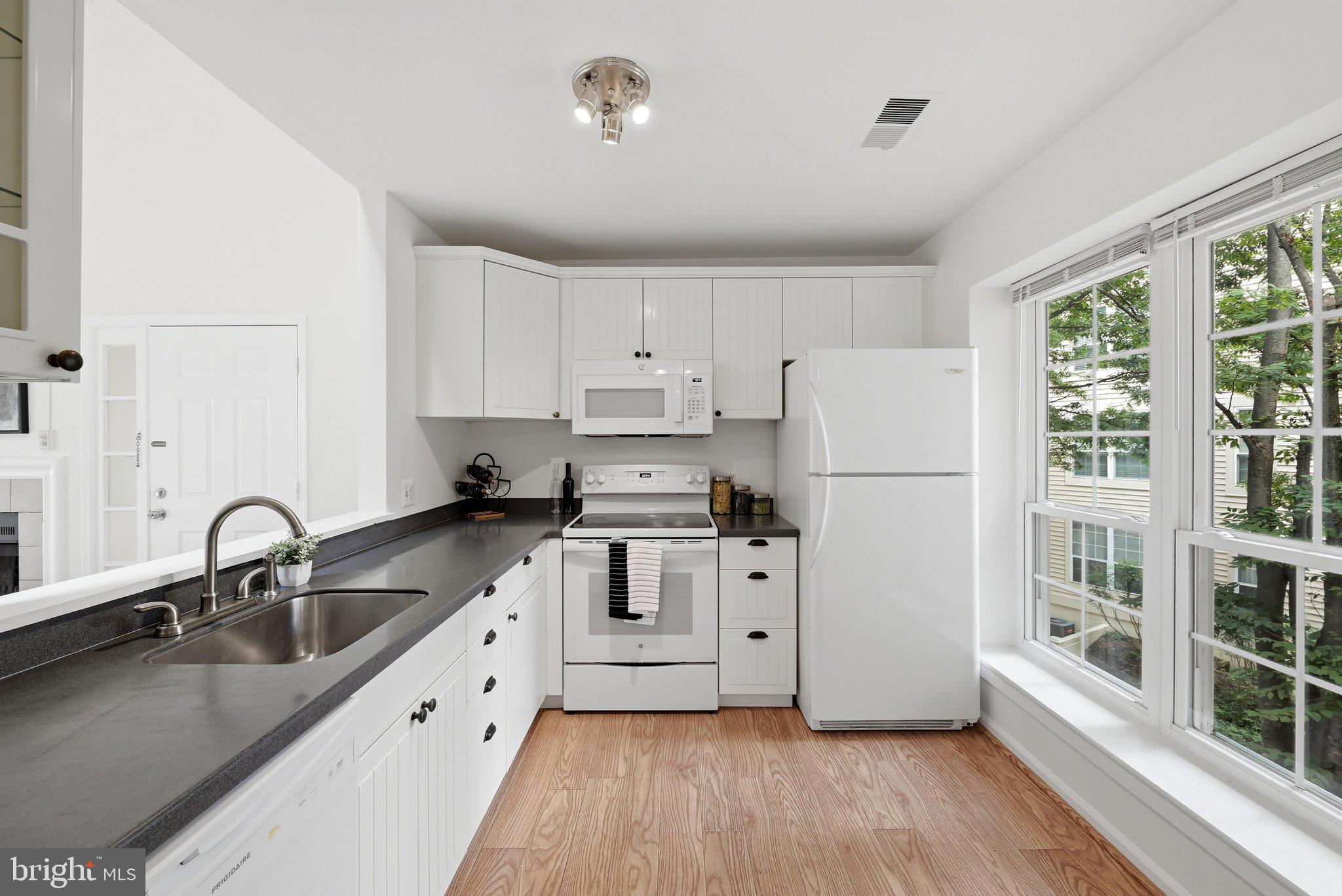6605 JUPITER HILLS CIRCLE J