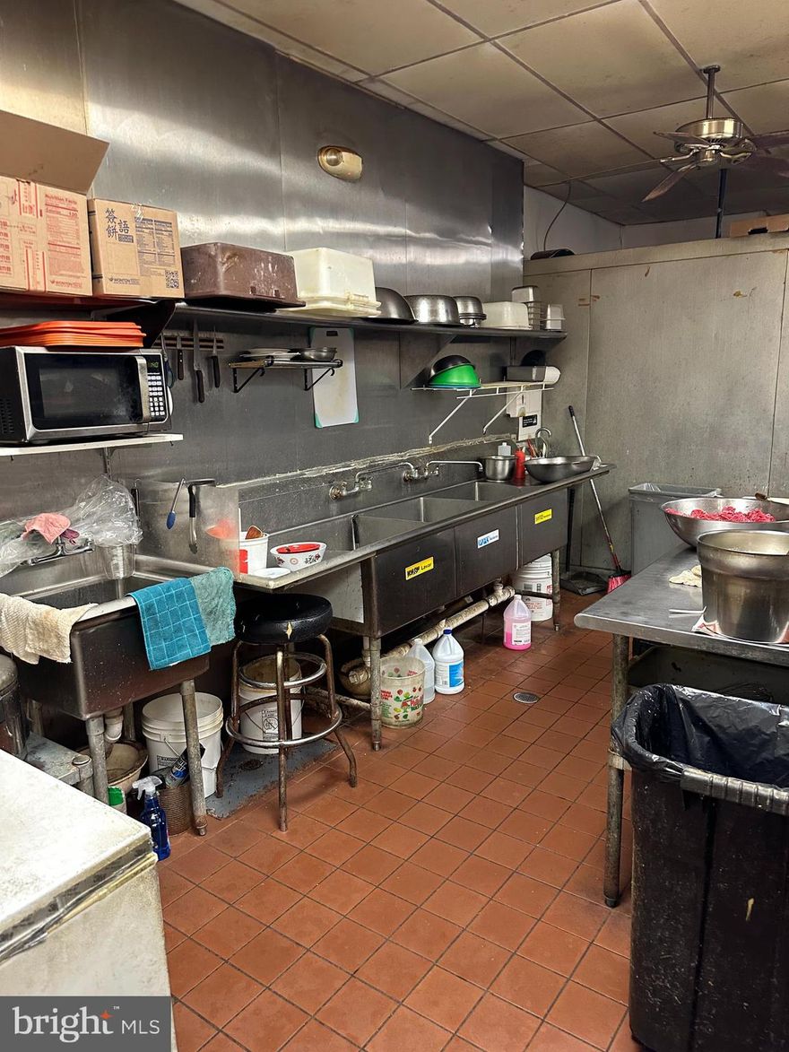 Currently operating as a Chinese Restaurant including use of all cooking equipment in rental price. Loads of free parking in the rear and metered parking in the front. Some seating, mainly a take-out restaurant. Central Air and gas heat; partial basement/crawlspace. Good visibility on Manoa Road and good demographics. $3500 per month, which includes base year real estate taxes, plus all utilities and Lower Merion sewer charge. New operator should be able to open very quickly without the expense of installing all new equipment. Available 1/1/26.
