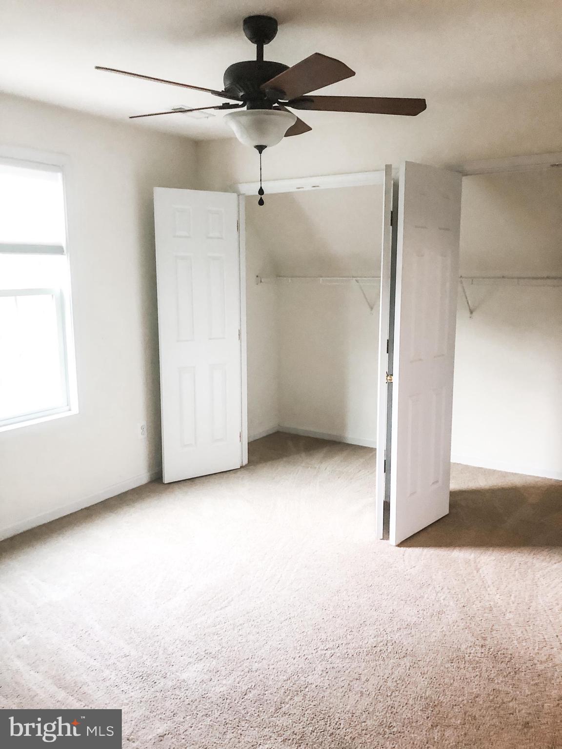 DEERFIELD - Residential Lease