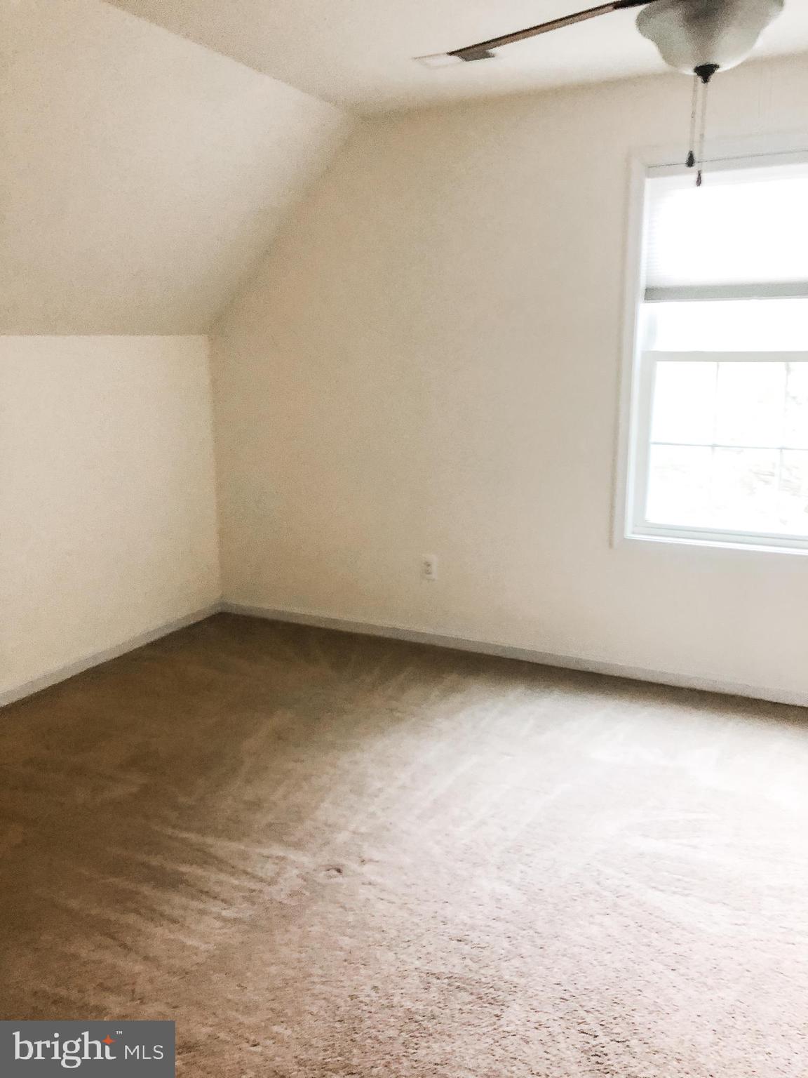 DEERFIELD - Residential Lease