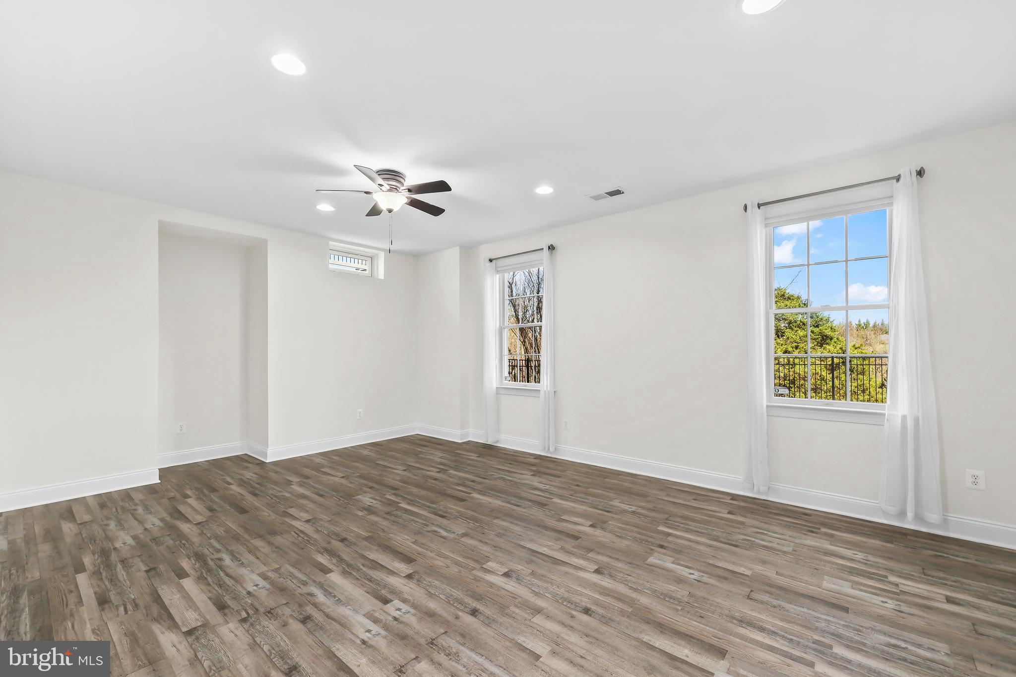 LOUDOUN VALLEY ESTATES 2 - Residential